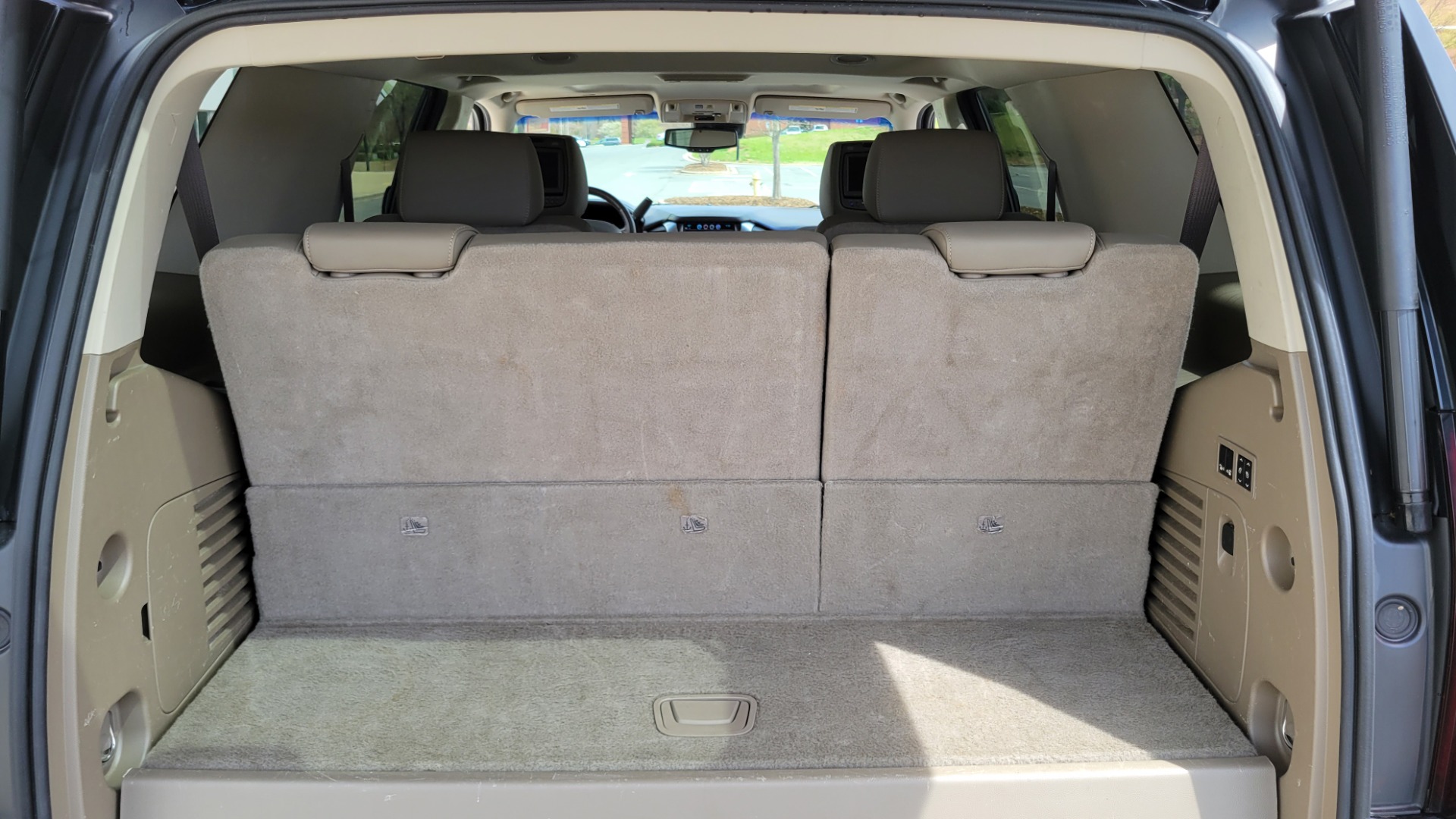 Used 2018 Chevrolet TAHOE PREMIER 6.2L 4X4 / RST EDITION / NAV / DVD / HUD / SUNROOF / REARVIEW for sale Sold at Formula Imports in Charlotte NC 28227 18