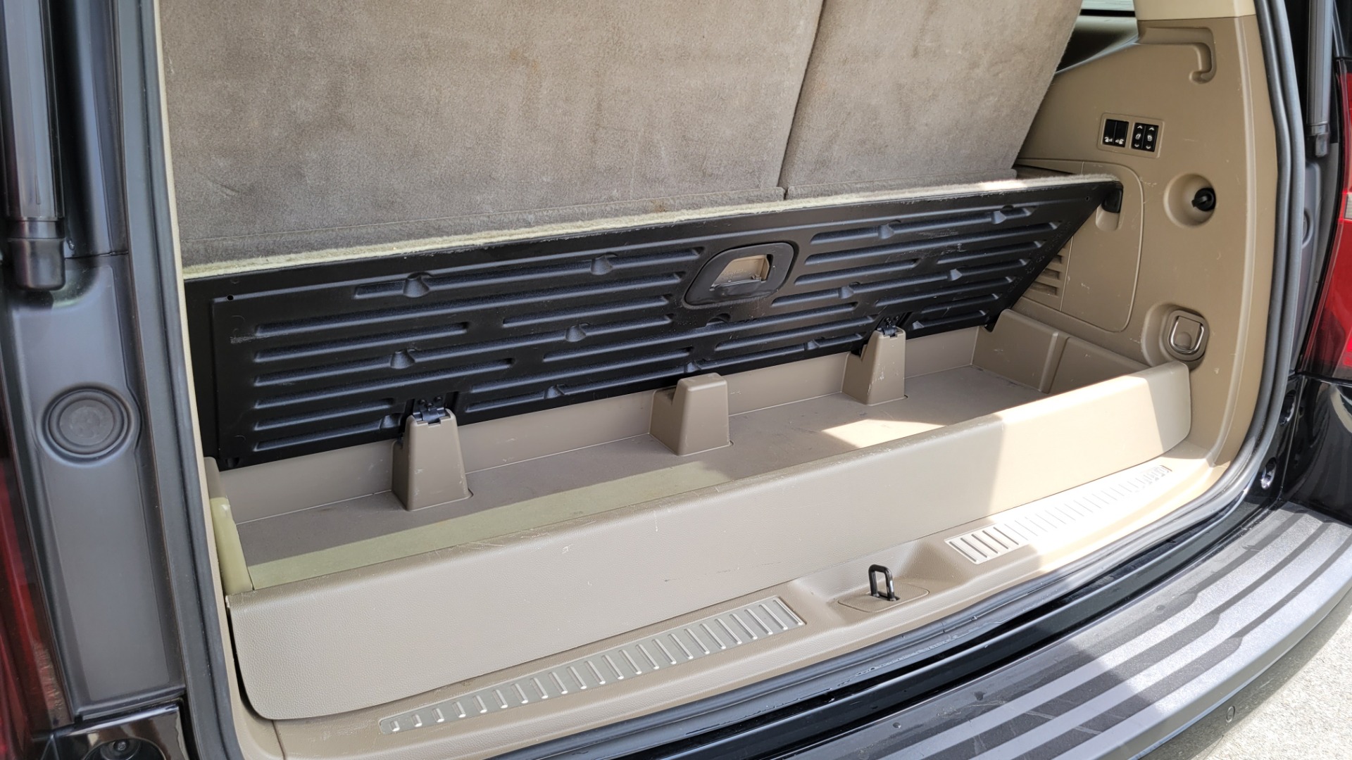 Used 2018 Chevrolet TAHOE PREMIER 6.2L 4X4 / RST EDITION / NAV / DVD / HUD / SUNROOF / REARVIEW for sale Sold at Formula Imports in Charlotte NC 28227 20