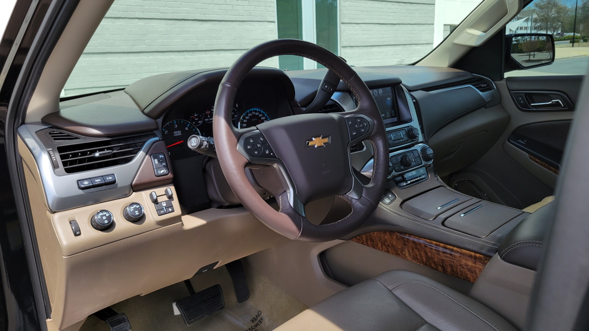 Used 2018 Chevrolet TAHOE PREMIER 6.2L 4X4 / RST EDITION / NAV / DVD / HUD / SUNROOF / REARVIEW for sale Sold at Formula Imports in Charlotte NC 28227 42