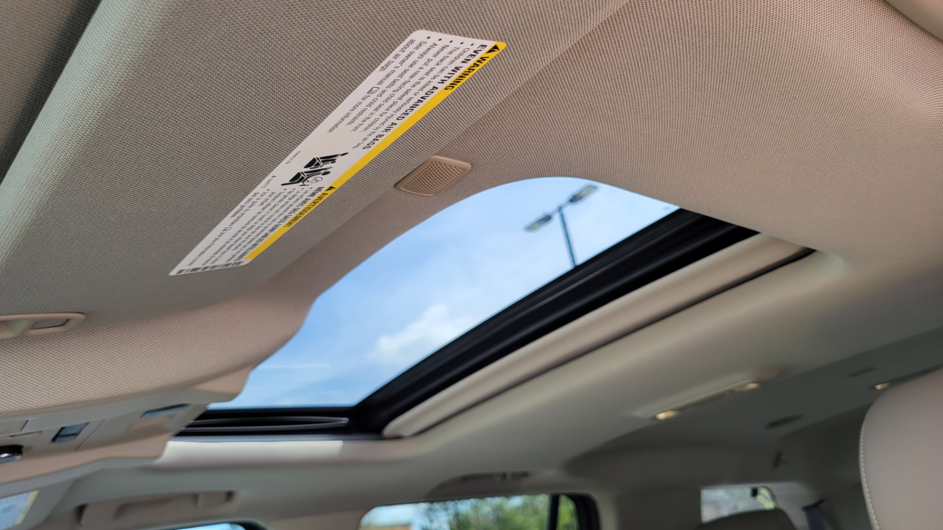 Used 2018 Chevrolet TAHOE PREMIER 6.2L 4X4 / RST EDITION / NAV / DVD / HUD / SUNROOF / REARVIEW for sale Sold at Formula Imports in Charlotte NC 28227 66