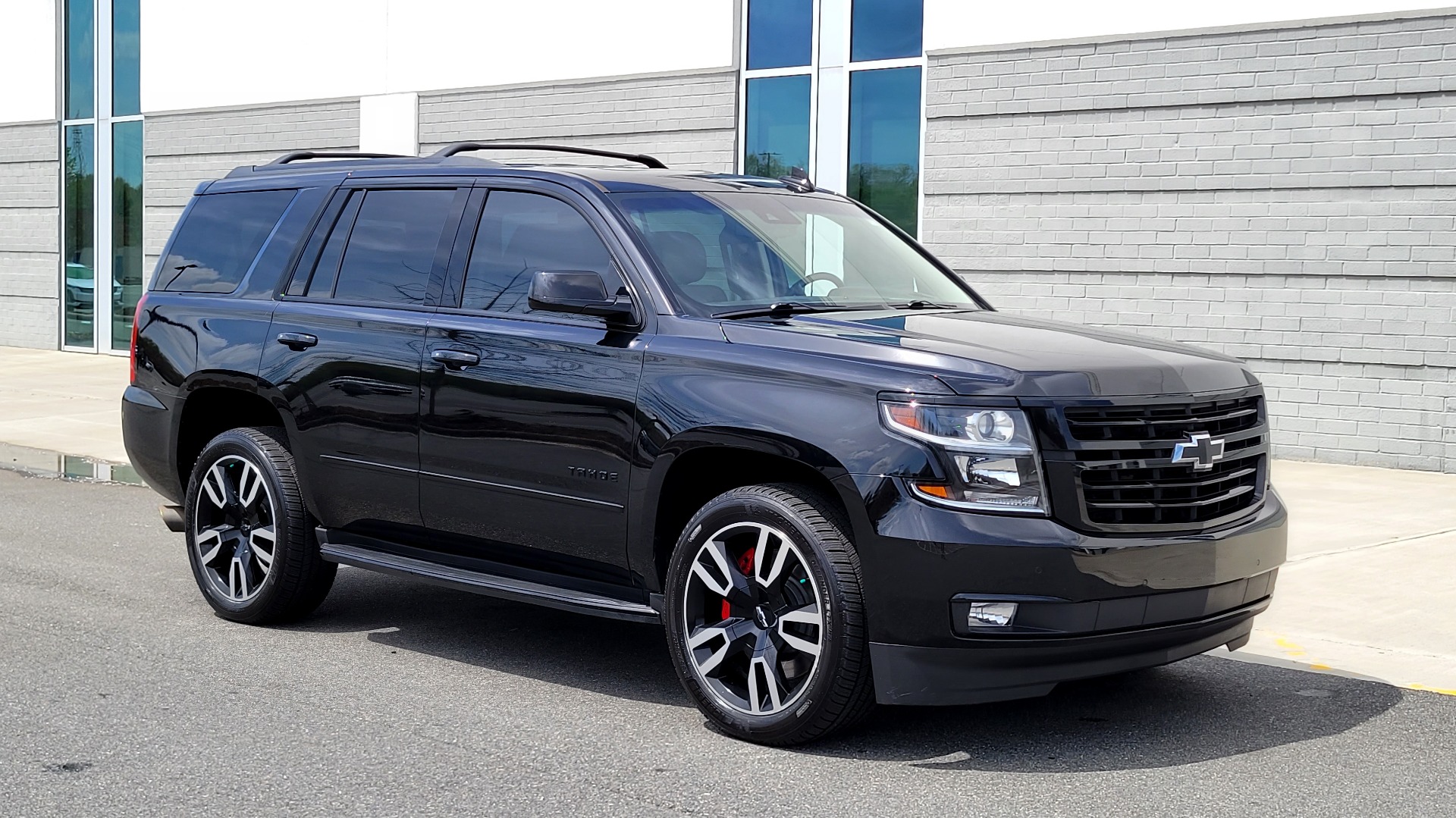 Used 2018 Chevrolet TAHOE PREMIER 6.2L 4X4 / RST EDITION / NAV / DVD / HUD / SUNROOF / REARVIEW for sale Sold at Formula Imports in Charlotte NC 28227 7