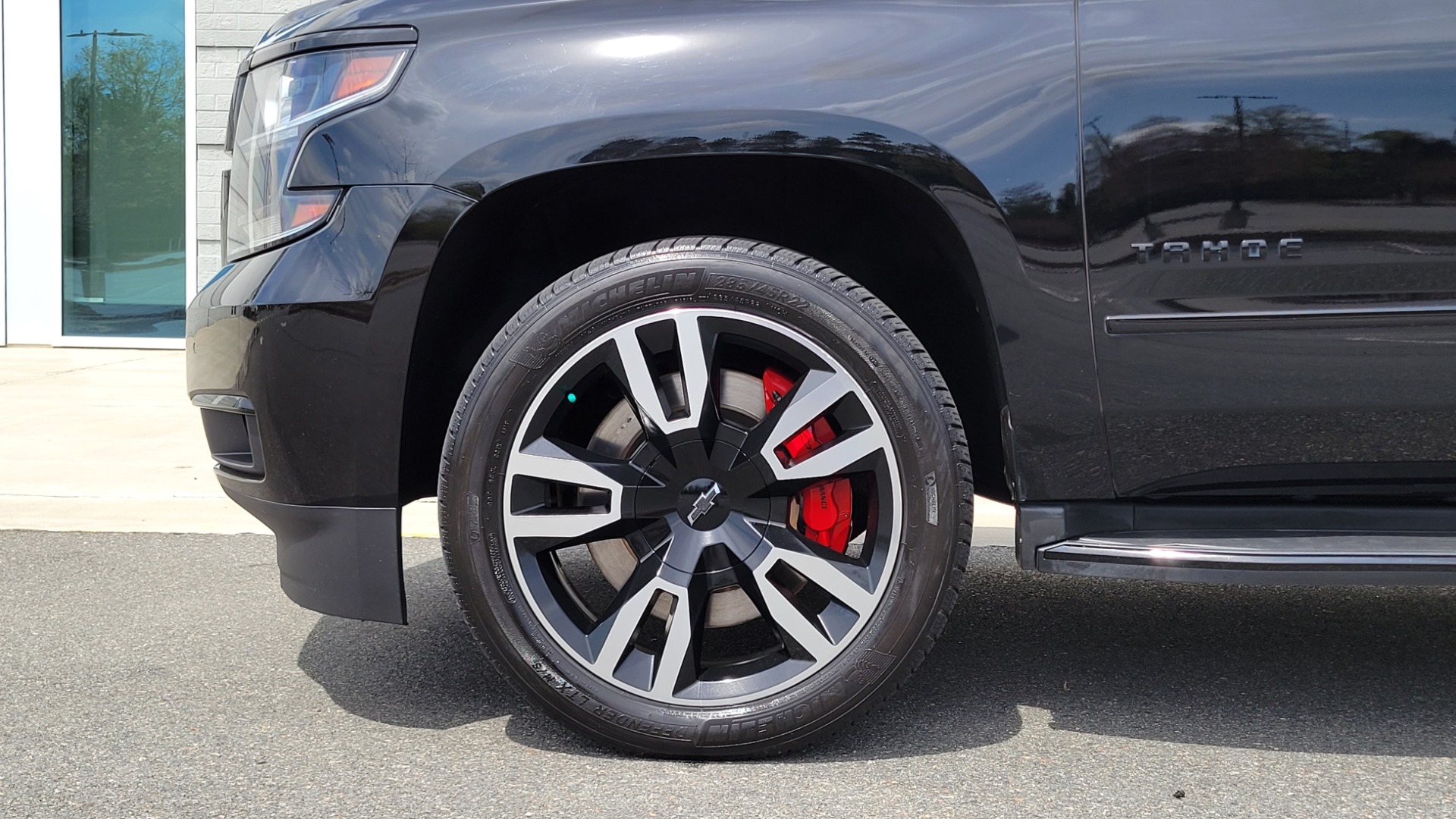 Used 2018 Chevrolet TAHOE PREMIER 6.2L 4X4 / RST EDITION / NAV / DVD / HUD / SUNROOF / REARVIEW for sale Sold at Formula Imports in Charlotte NC 28227 87