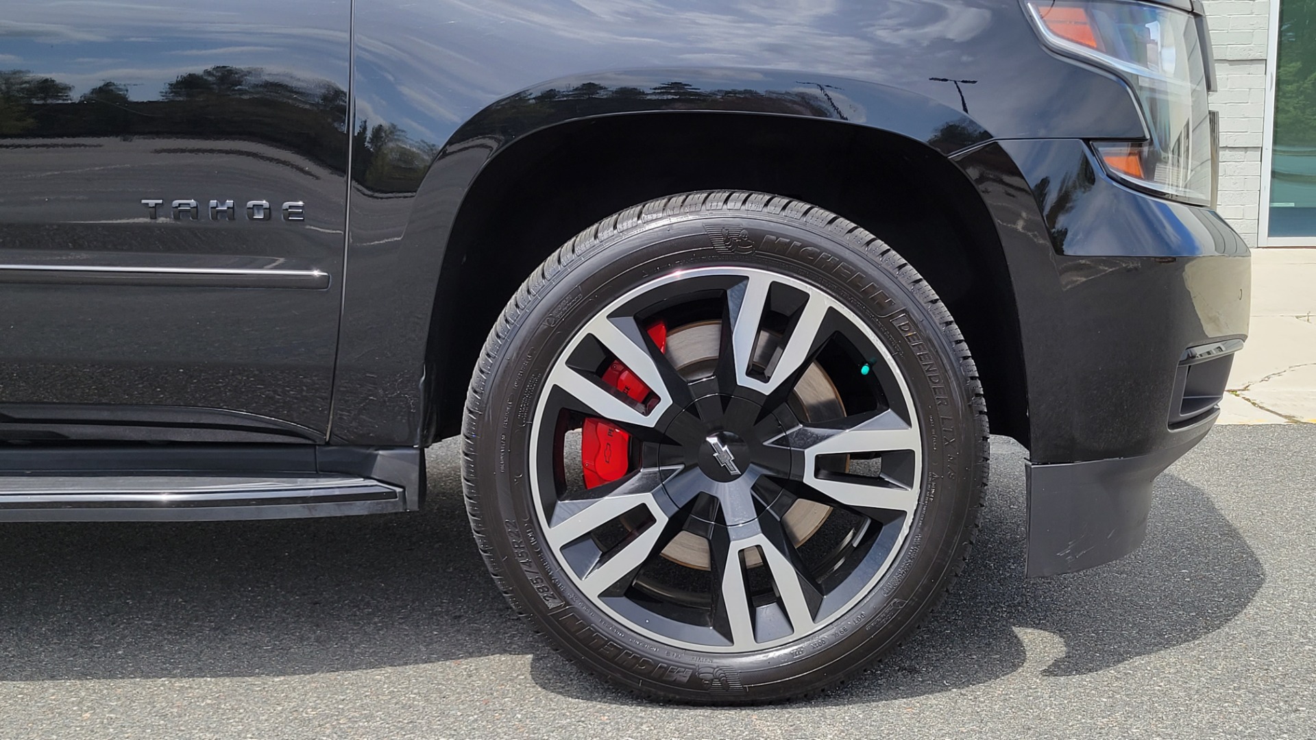 Used 2018 Chevrolet TAHOE PREMIER 6.2L 4X4 / RST EDITION / NAV / DVD / HUD / SUNROOF / REARVIEW for sale Sold at Formula Imports in Charlotte NC 28227 90