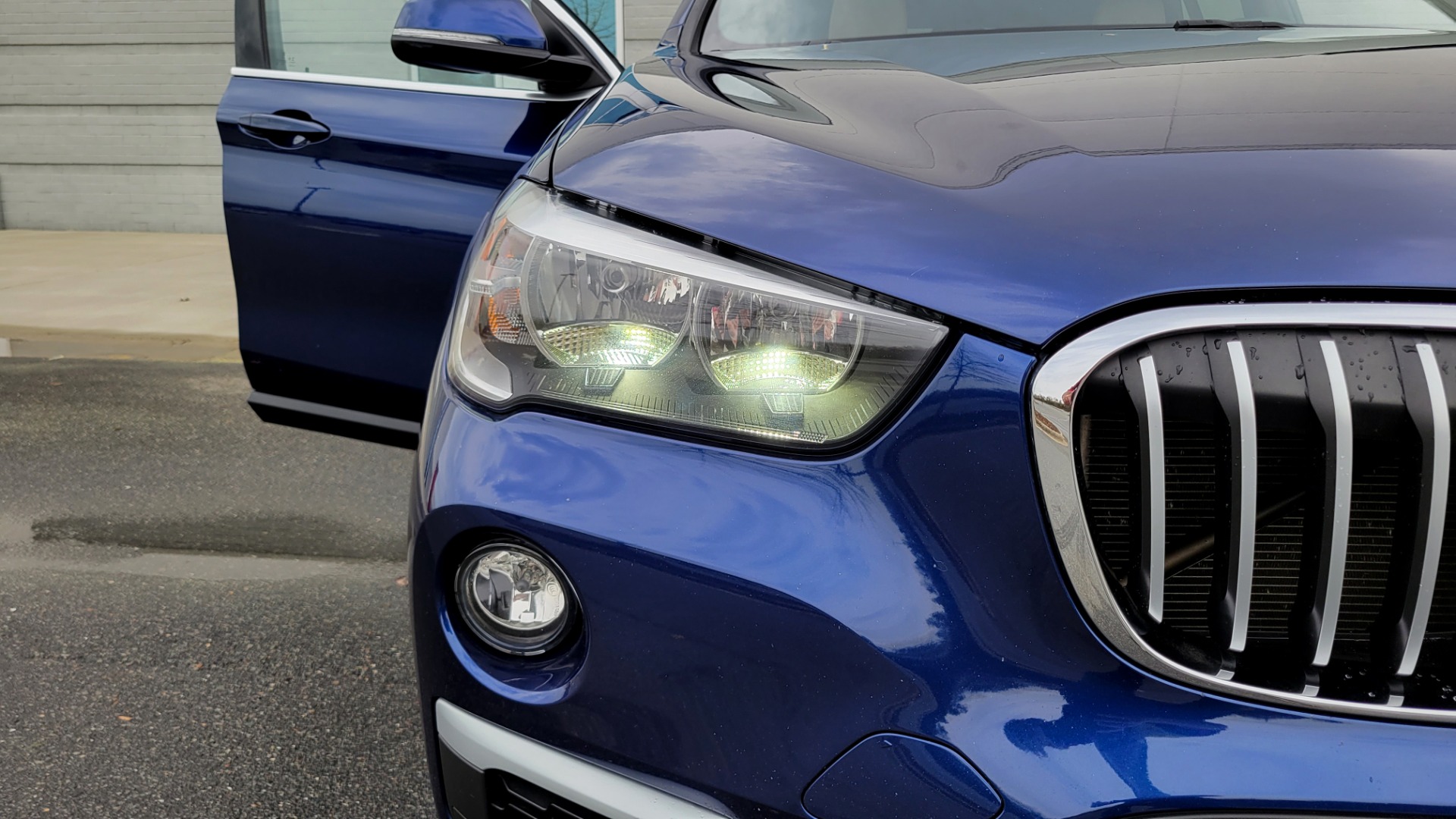 Used 2018 BMW X1 XDRIVE28I LUXURY / CONV / PARK DIST CNTRL / HTD STS & STRNG WHL / REARVIEW for sale $28,295 at Formula Imports in Charlotte NC 28227 18