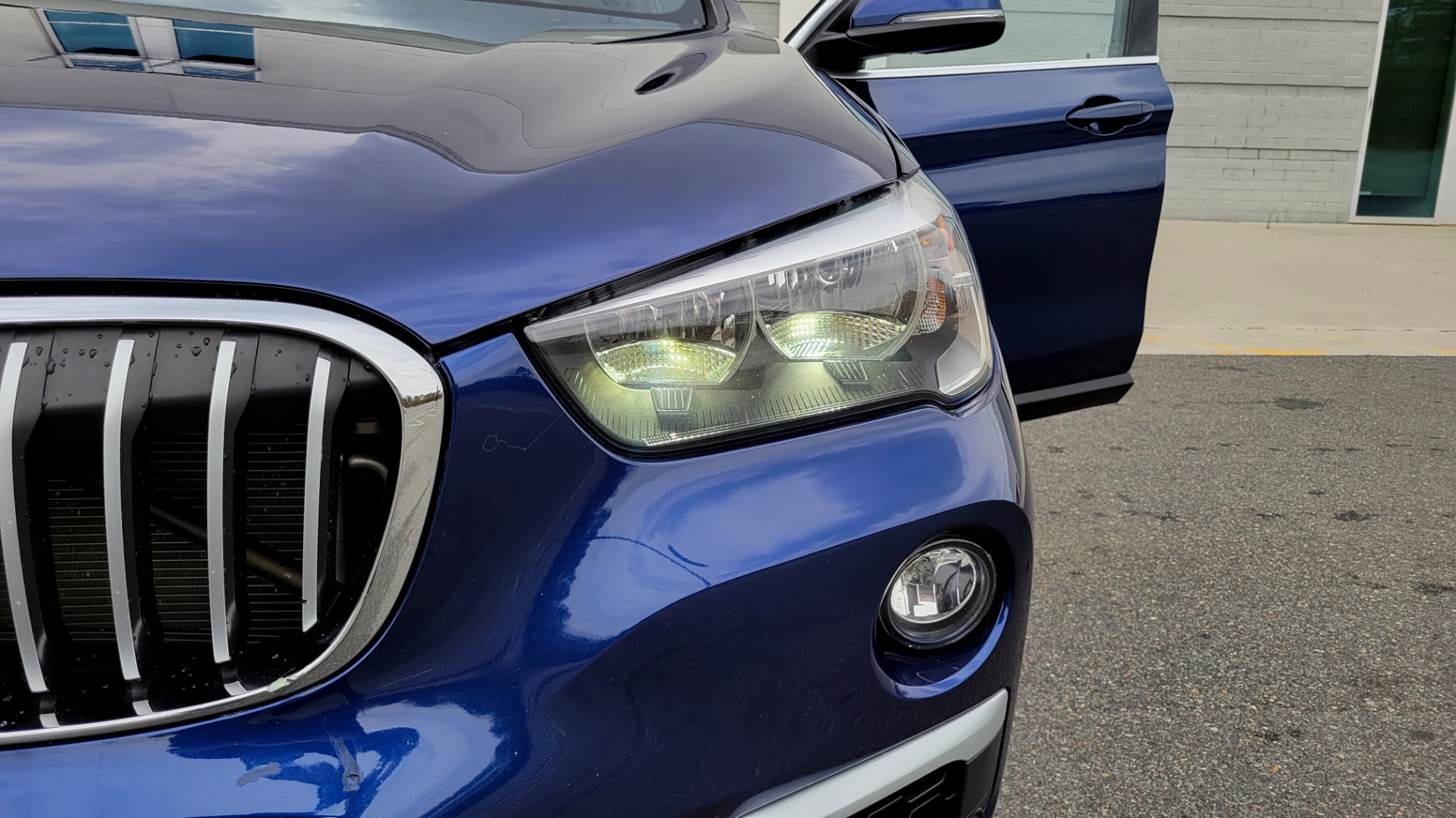 Used 2018 BMW X1 XDRIVE28I LUXURY / CONV / PARK DIST CNTRL / HTD STS & STRNG WHL / REARVIEW for sale $28,295 at Formula Imports in Charlotte NC 28227 19