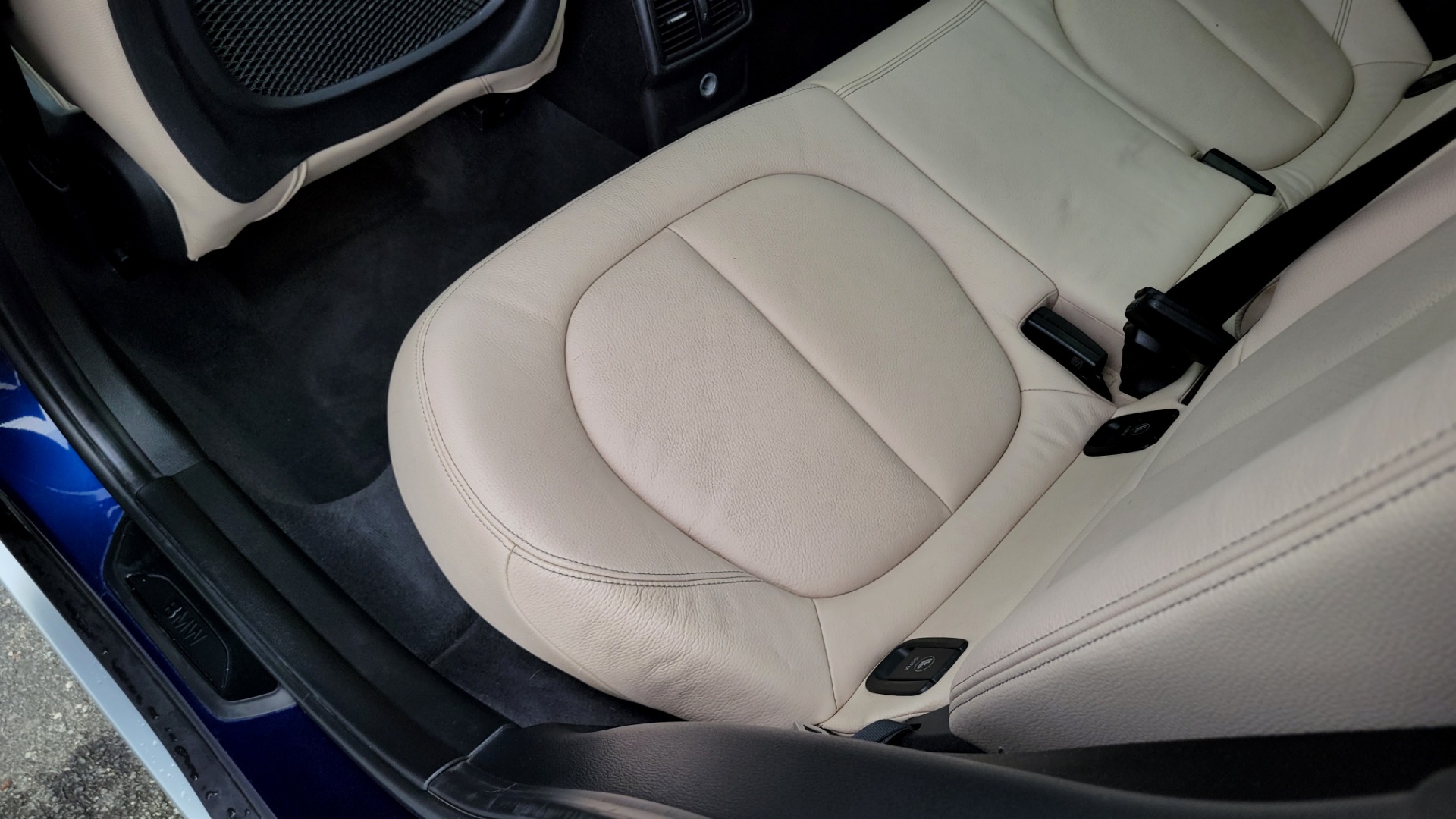 Used 2018 BMW X1 XDRIVE28I LUXURY / CONV / PARK DIST CNTRL / HTD STS & STRNG WHL / REARVIEW for sale $28,295 at Formula Imports in Charlotte NC 28227 57