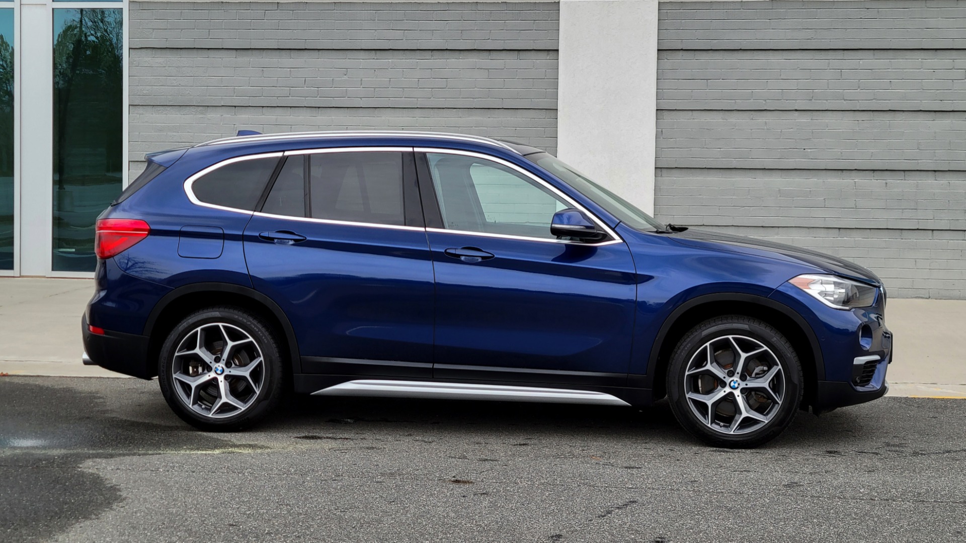 Used 2018 BMW X1 XDRIVE28I LUXURY / CONV / PARK DIST CNTRL / HTD STS & STRNG WHL / REARVIEW for sale $28,295 at Formula Imports in Charlotte NC 28227 6