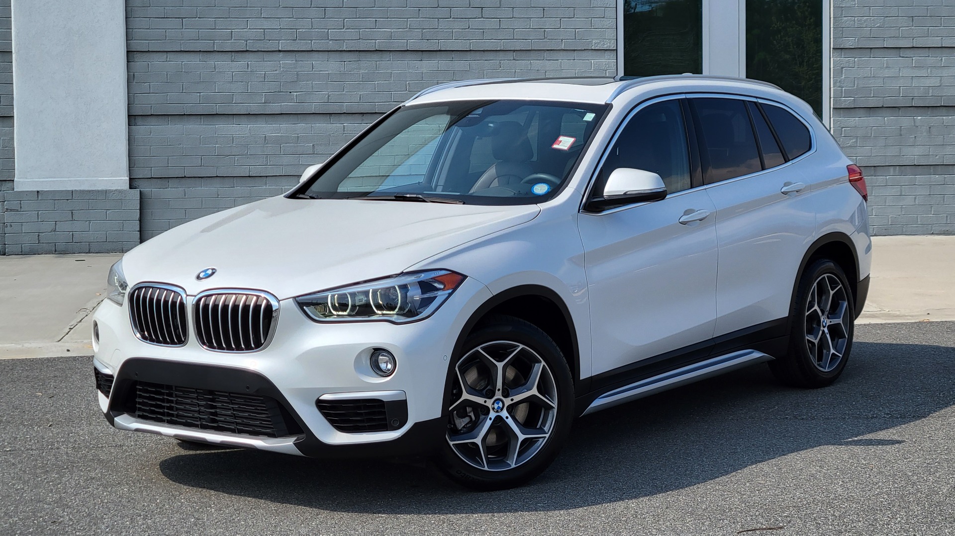 Used 2018 BMW X1 XDRIVE28I PREMIUM / CONV PKG / DRVR ASST / PARK DIS CNTRL / REARVIEW for sale Sold at Formula Imports in Charlotte NC 28227 1