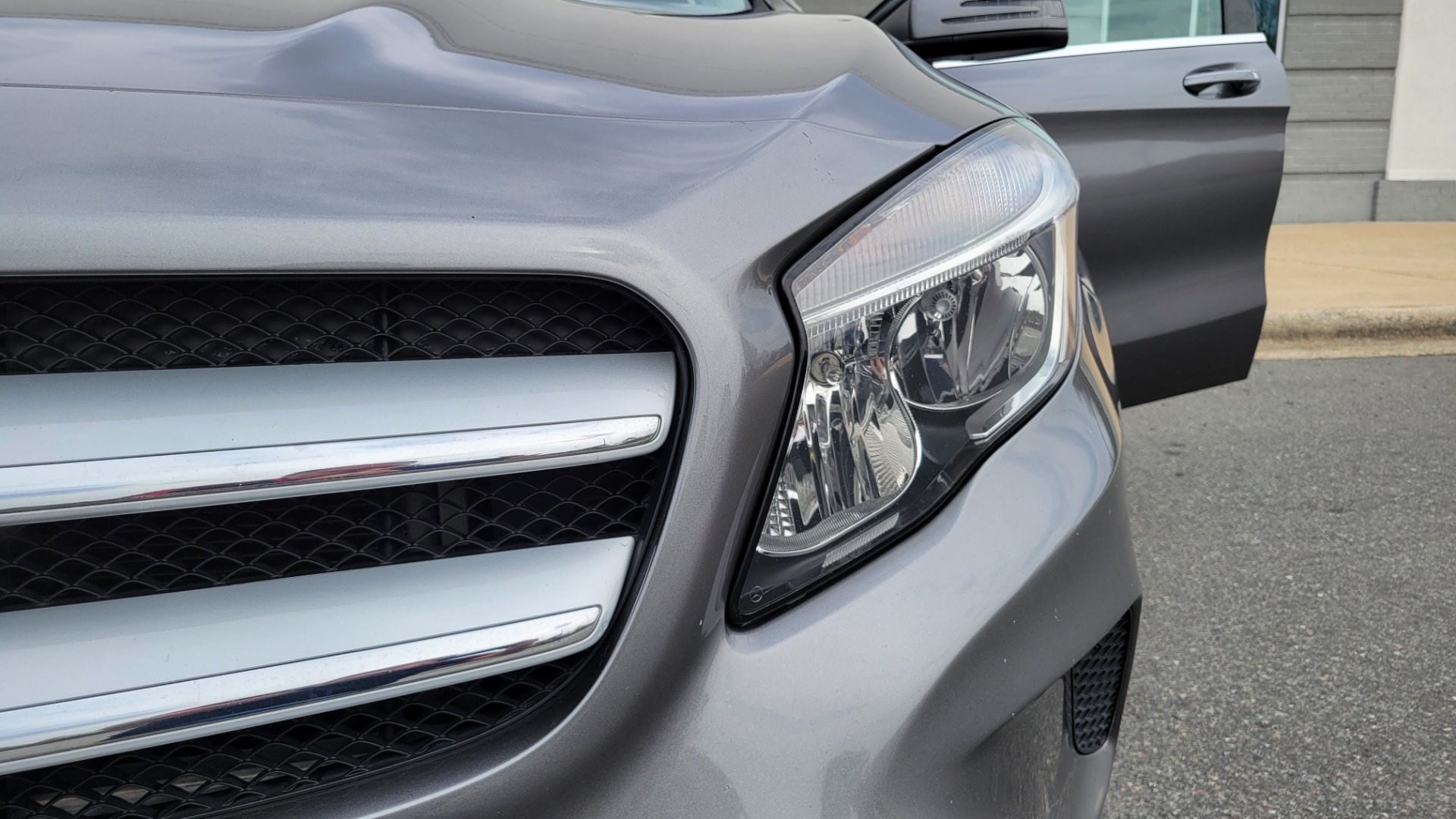Used 2017 Mercedes-Benz GLA 250 2.0L SUV / APPLE CARPLAY / BLIND SPOT / KEYLESS-GO for sale $26,795 at Formula Imports in Charlotte NC 28227 19