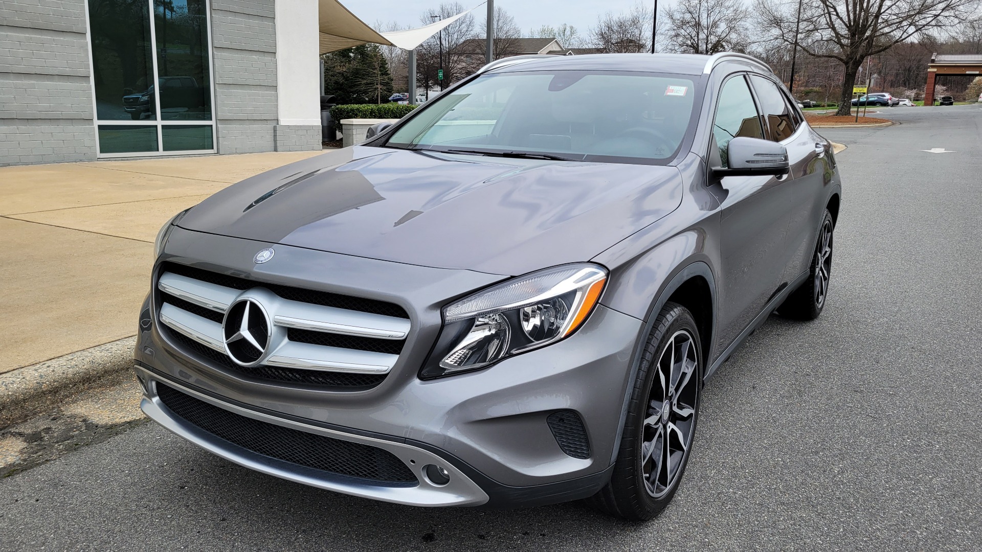Used 2017 Mercedes-Benz GLA 250 2.0L SUV / APPLE CARPLAY / BLIND SPOT / KEYLESS-GO for sale $26,795 at Formula Imports in Charlotte NC 28227 2