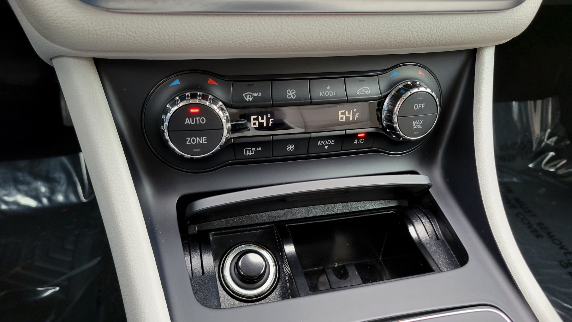 Used 2017 Mercedes-Benz GLA 250 2.0L SUV / APPLE CARPLAY / BLIND SPOT / KEYLESS-GO for sale $26,795 at Formula Imports in Charlotte NC 28227 46