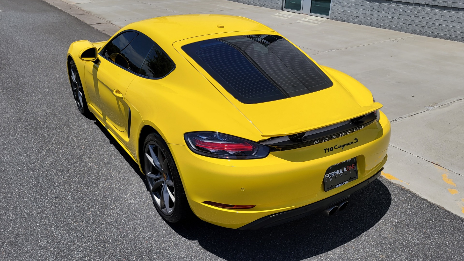 Used 2018 Porsche 718 CAYMAN S / 2.5L / PDK 7-SPD / PREMIUM / SPORT CHRONO / NAV / CAMERA for sale $76,995 at Formula Imports in Charlotte NC 28227 6