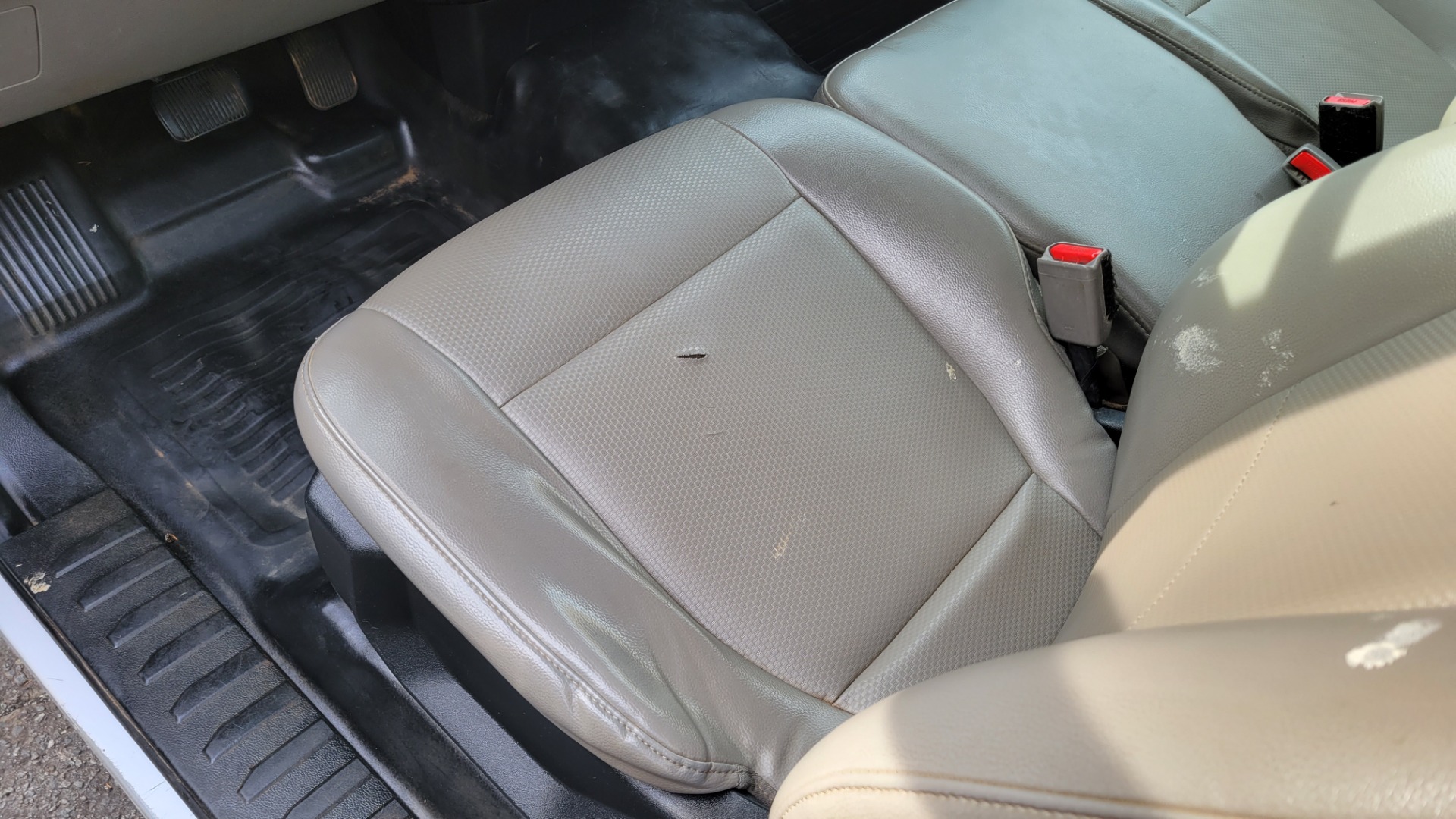 Used 2016 Ford F-150 XL REGULAR CAB 4X2 / 3.5L V6 / 6-SPD AUTO / TOWING / TOOL BOX for sale Sold at Formula Imports in Charlotte NC 28227 18