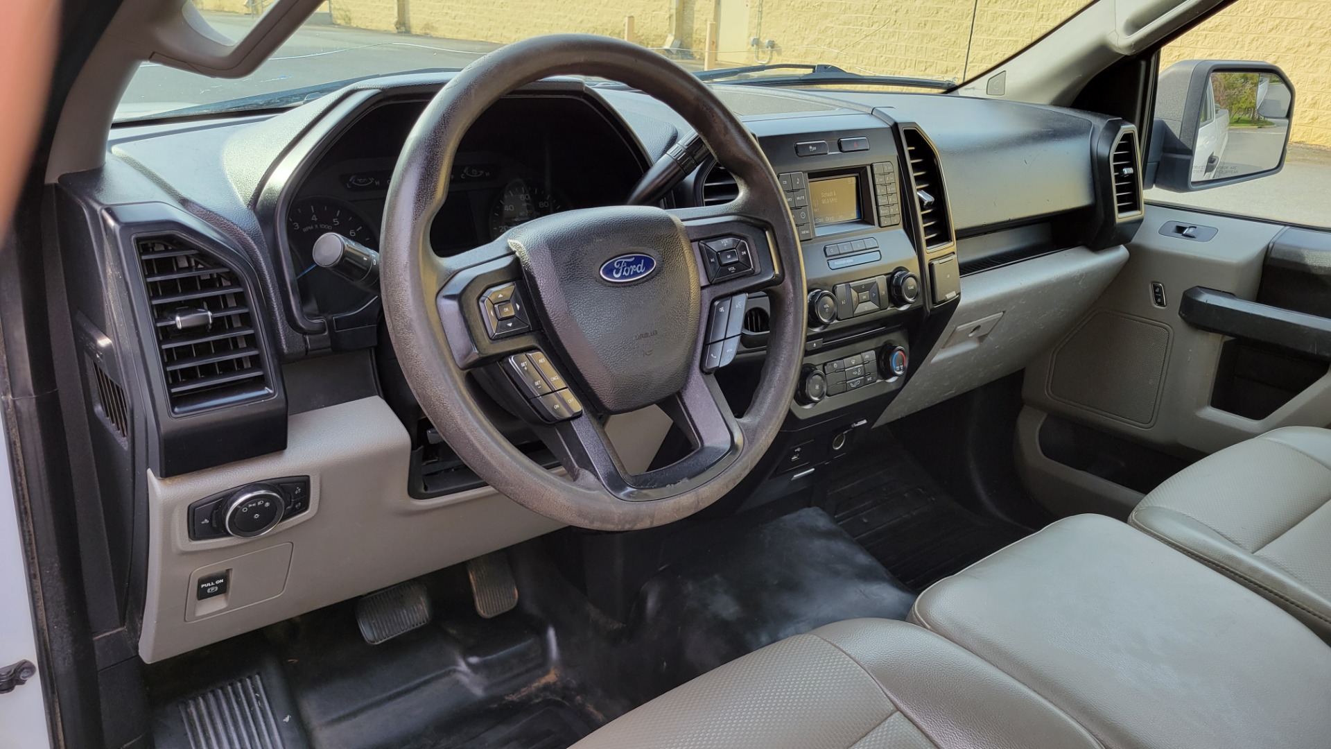 Used 2016 Ford F-150 XL REGULAR CAB 4X2 / 3.5L V6 / 6-SPD AUTO / TOWING / TOOL BOX for sale Sold at Formula Imports in Charlotte NC 28227 19