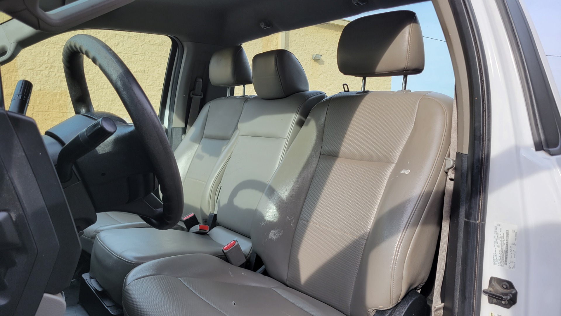 Used 2016 Ford F-150 XL REGULAR CAB 4X2 / 3.5L V6 / 6-SPD AUTO / TOWING / TOOL BOX for sale Sold at Formula Imports in Charlotte NC 28227 22