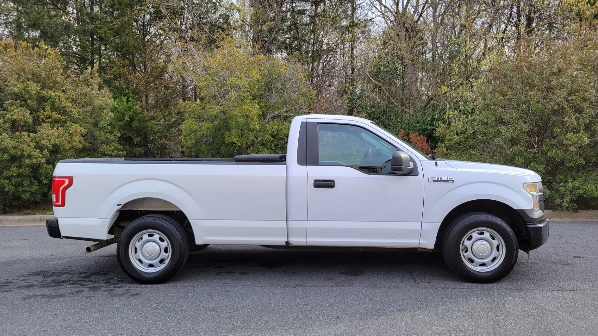 Used 2016 Ford F-150 XL REGULAR CAB 4X2 / 3.5L V6 / 6-SPD AUTO / TOWING / TOOL BOX for sale Sold at Formula Imports in Charlotte NC 28227 5