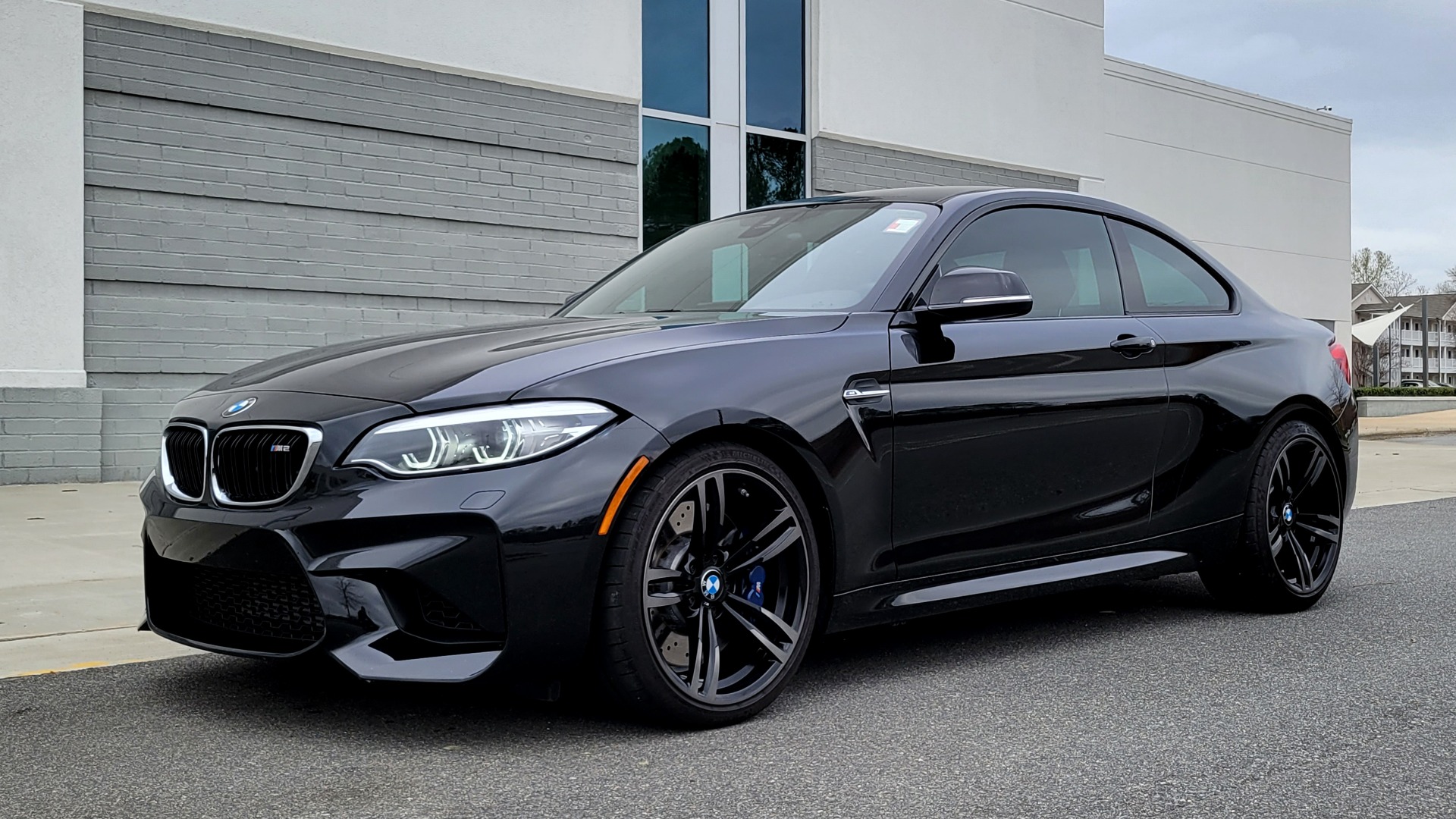 Used 2018 BMW M2 COUPE W/EXECUTIVE PKG / WIFI / H/K SND / PARK ASST / REARVIEW for sale Sold at Formula Imports in Charlotte NC 28227 3