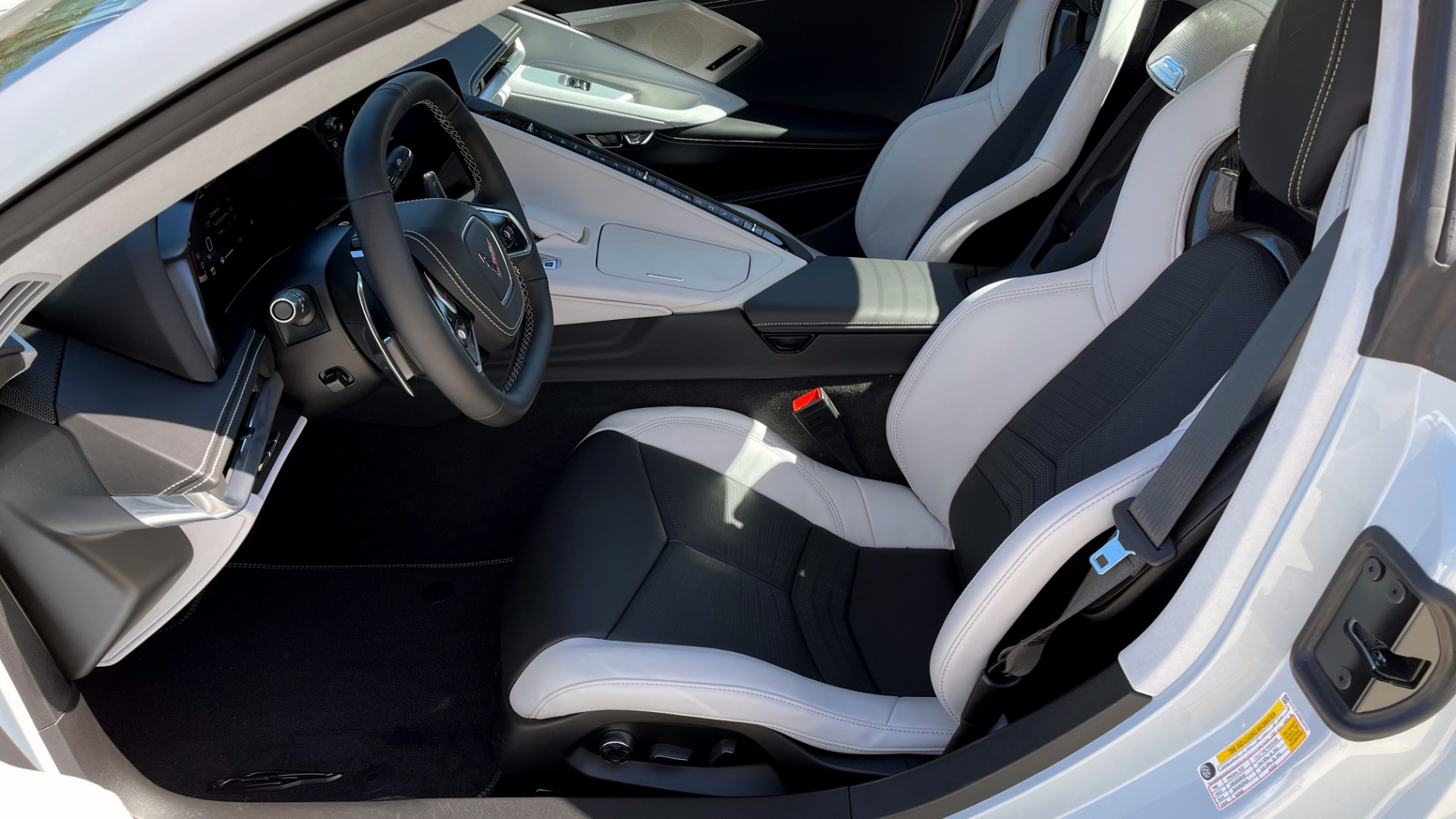 Used 2022 Chevrolet CORVETTE STINGRAY 3LT CONVERTIBLE / AUTO / PERF PKG / Z51 SUSP for sale Sold at Formula Imports in Charlotte NC 28227 36