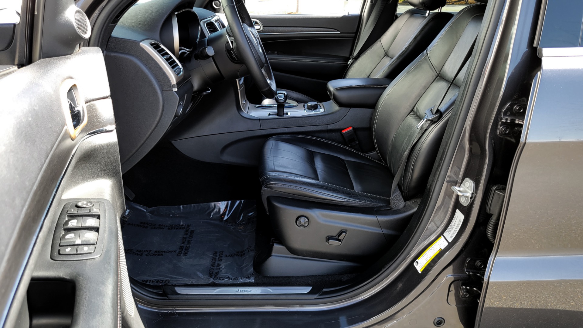 Used 2015 Jeep Grand Cherokee Limited for sale Sold at Formula Imports in Charlotte NC 28227 34