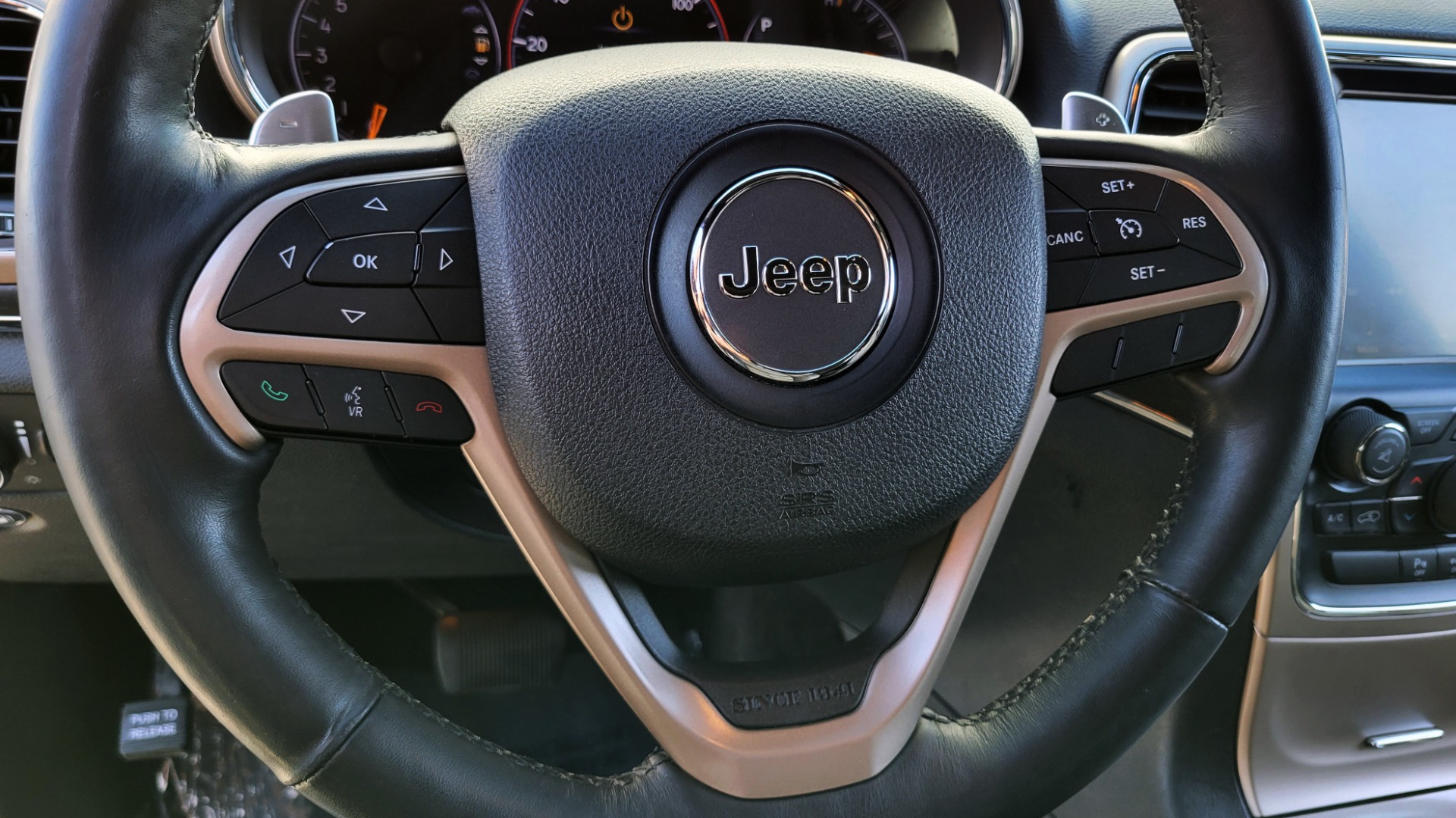 Used 2015 Jeep Grand Cherokee Limited for sale Sold at Formula Imports in Charlotte NC 28227 38