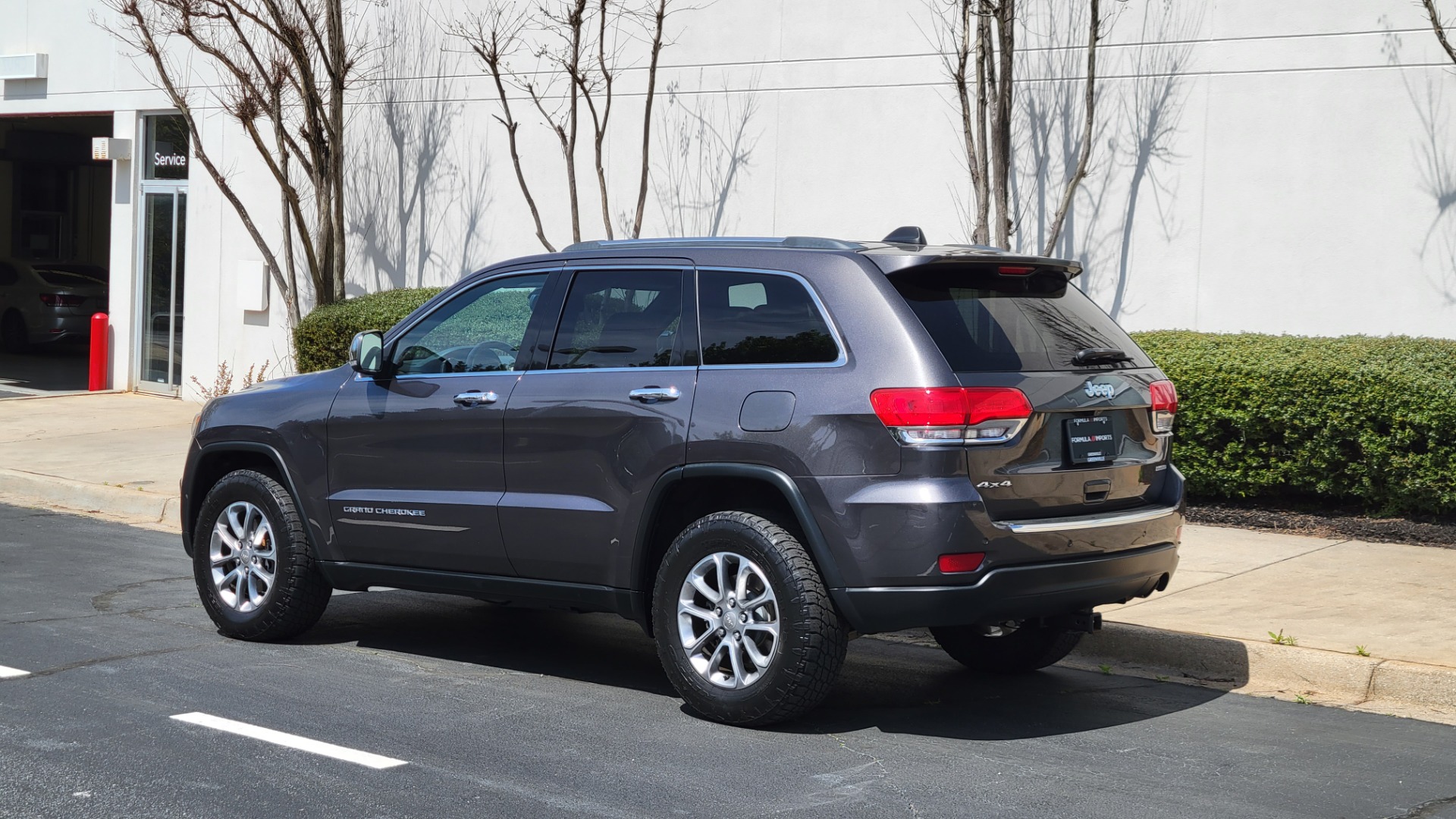 Used 2015 Jeep Grand Cherokee Limited for sale Sold at Formula Imports in Charlotte NC 28227 4