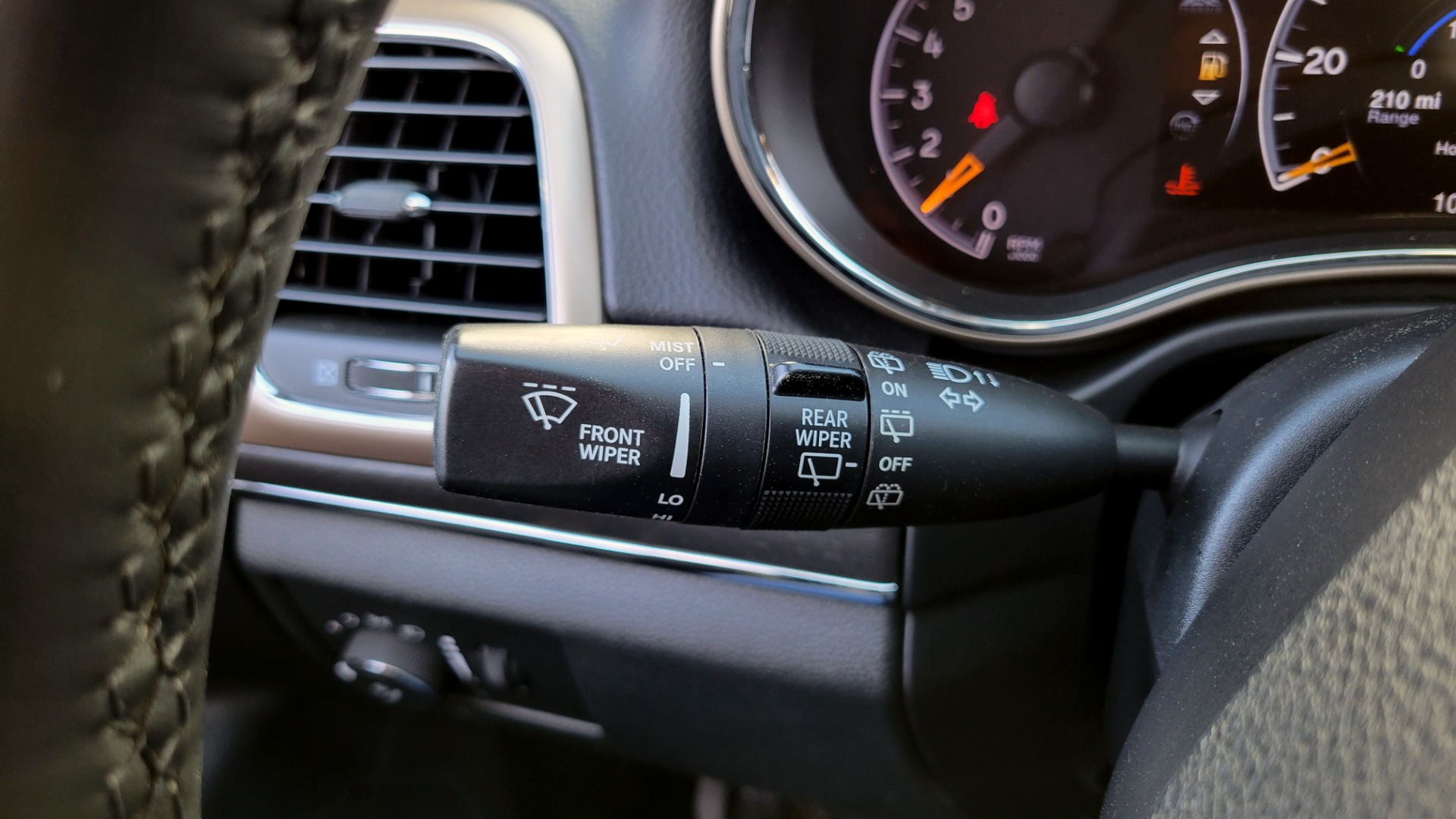 Used 2015 Jeep Grand Cherokee Limited for sale Sold at Formula Imports in Charlotte NC 28227 41