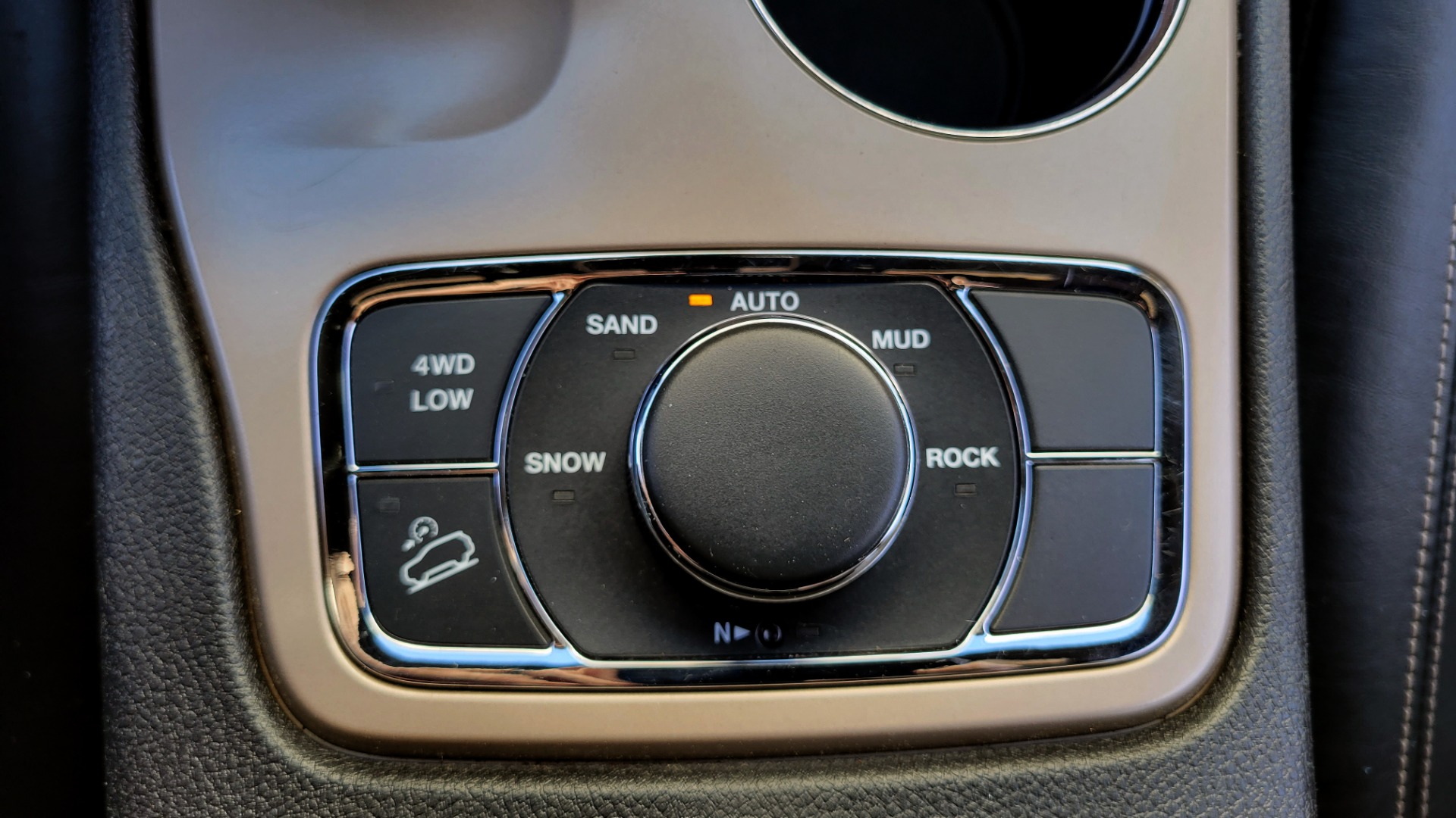Used 2015 Jeep Grand Cherokee Limited for sale Sold at Formula Imports in Charlotte NC 28227 51