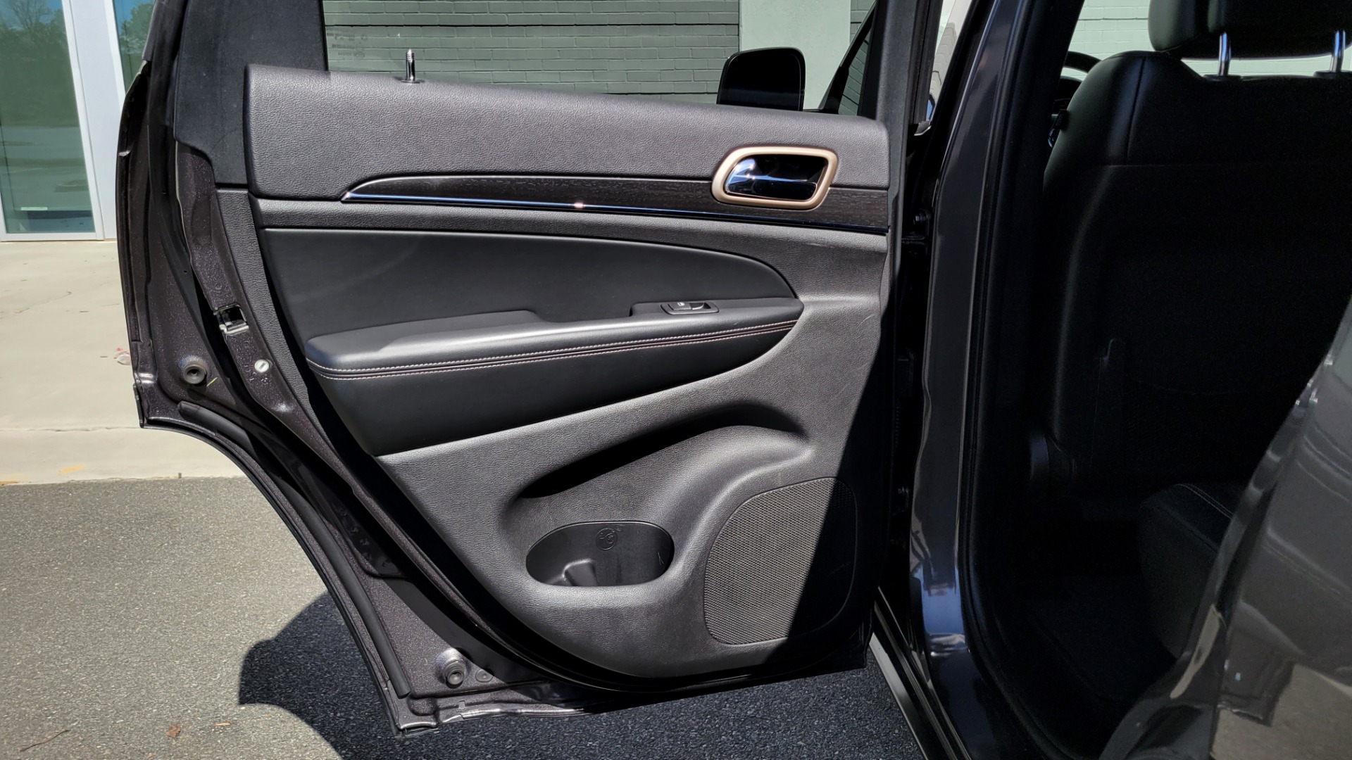 Used 2015 Jeep Grand Cherokee Limited for sale Sold at Formula Imports in Charlotte NC 28227 57