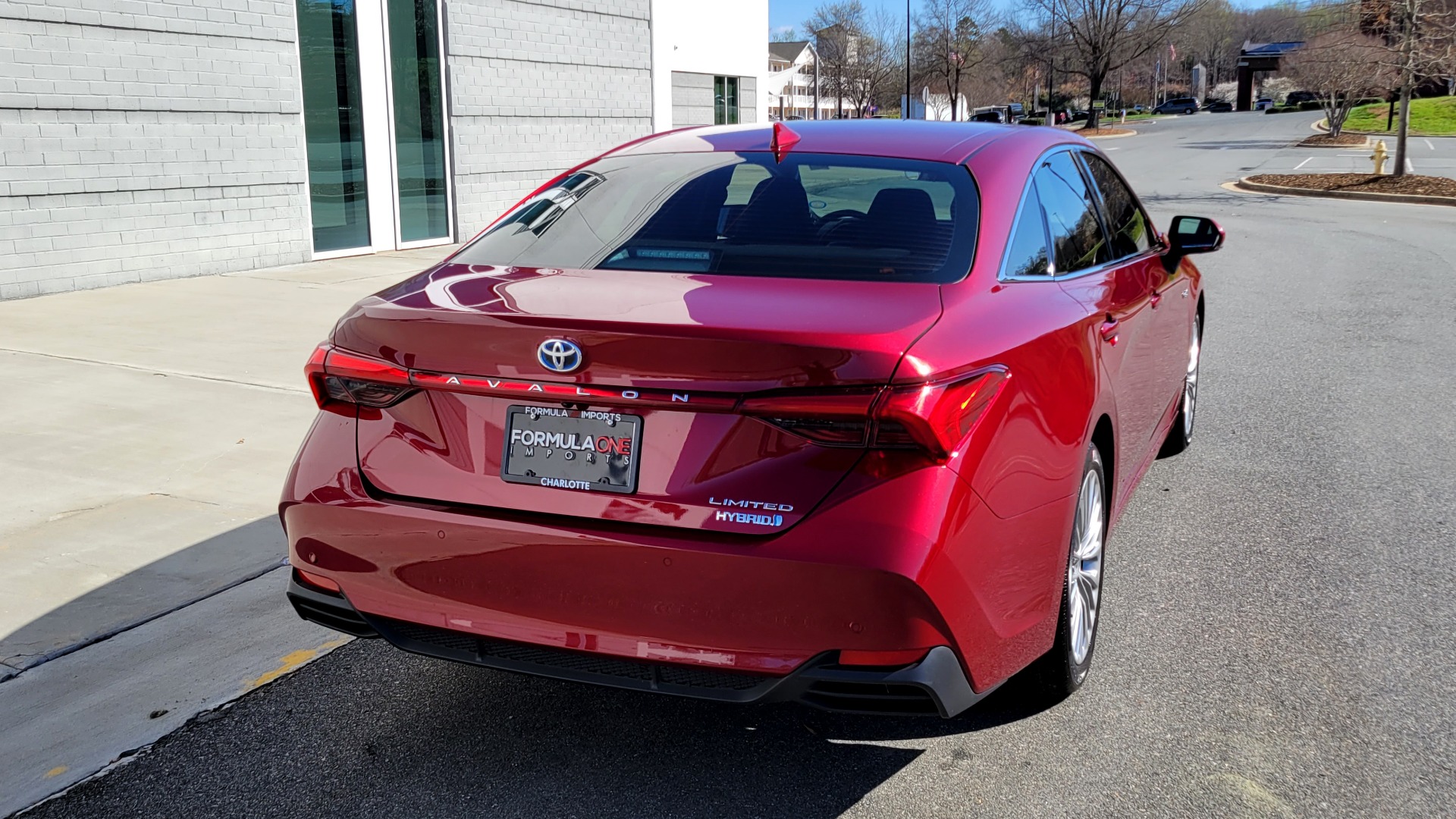 Used 2021 Toyota AVALON HYBRID LIMITED 2.5L SEDAN / NAV / SUNROOF / JBL SND / REARVIEW for sale Sold at Formula Imports in Charlotte NC 28227 2