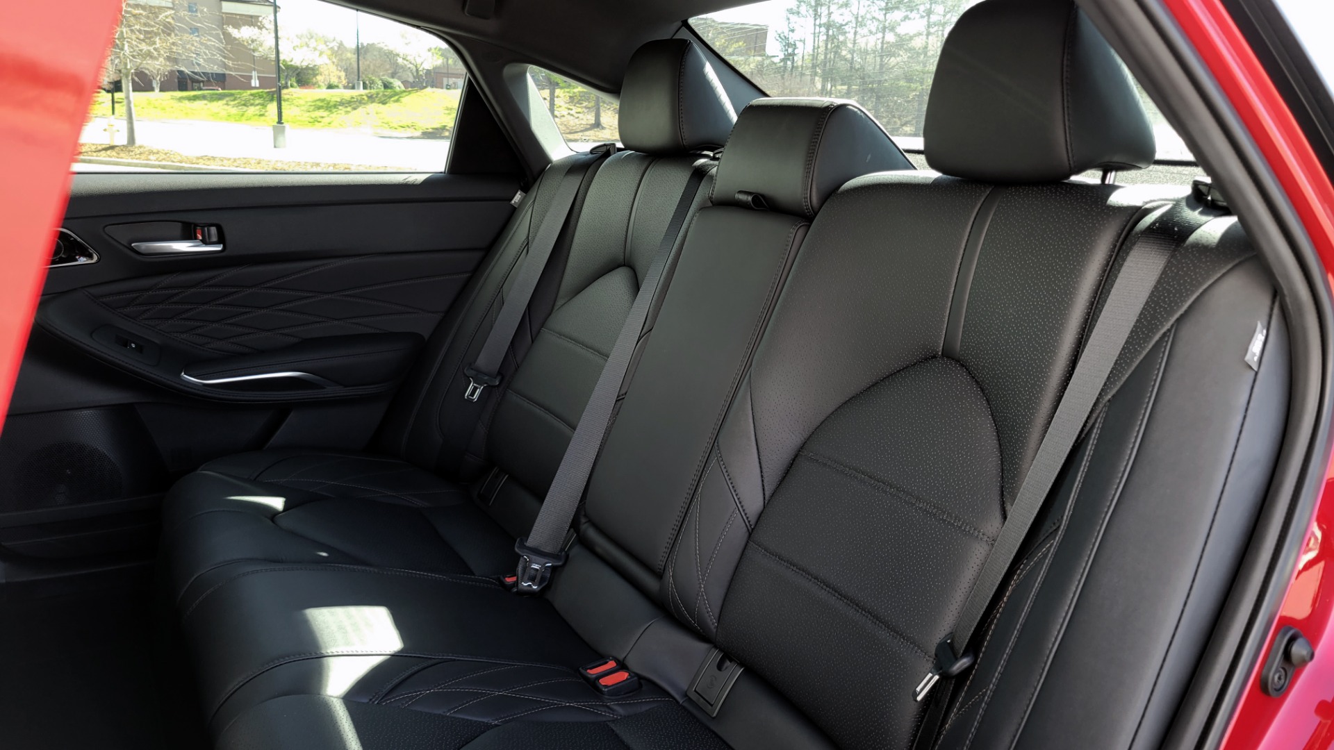 Used 2021 Toyota AVALON HYBRID LIMITED 2.5L SEDAN / NAV / SUNROOF / JBL SND / REARVIEW for sale Sold at Formula Imports in Charlotte NC 28227 59