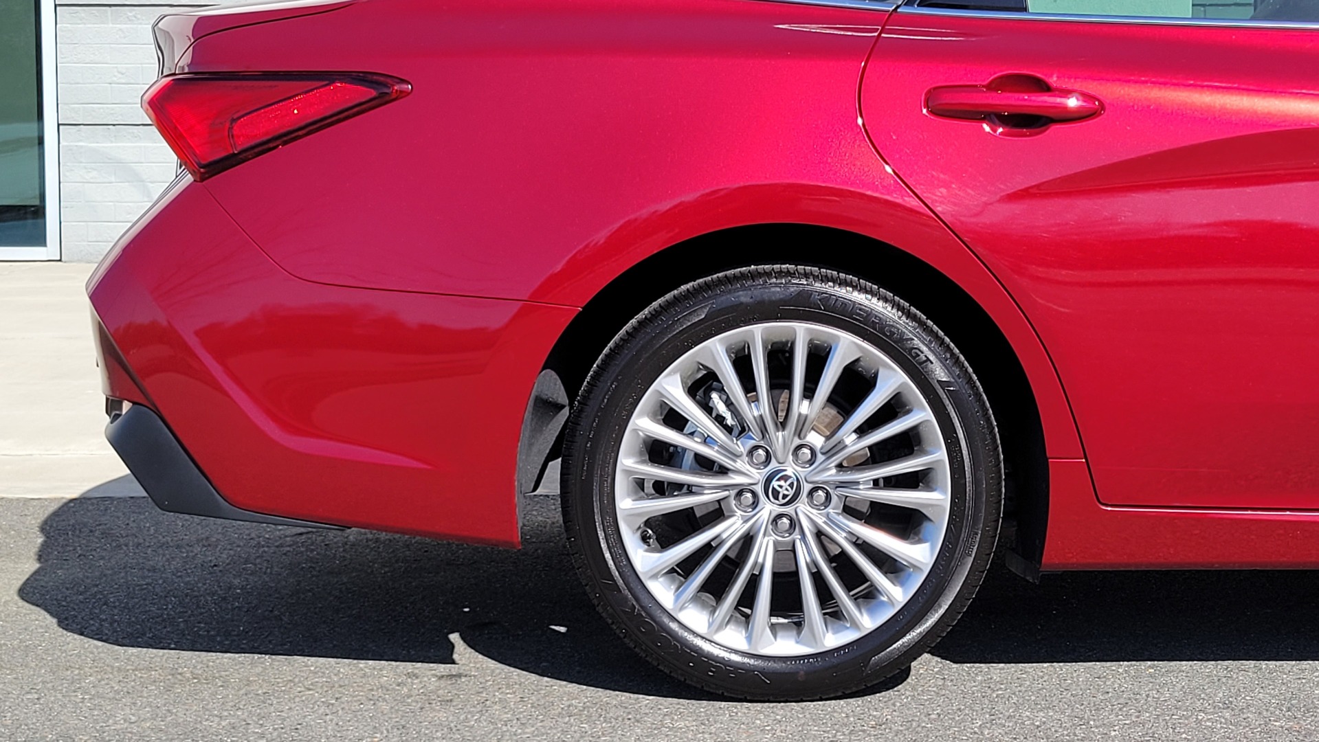 Used 2021 Toyota AVALON HYBRID LIMITED 2.5L SEDAN / NAV / SUNROOF / JBL SND / REARVIEW for sale Sold at Formula Imports in Charlotte NC 28227 73