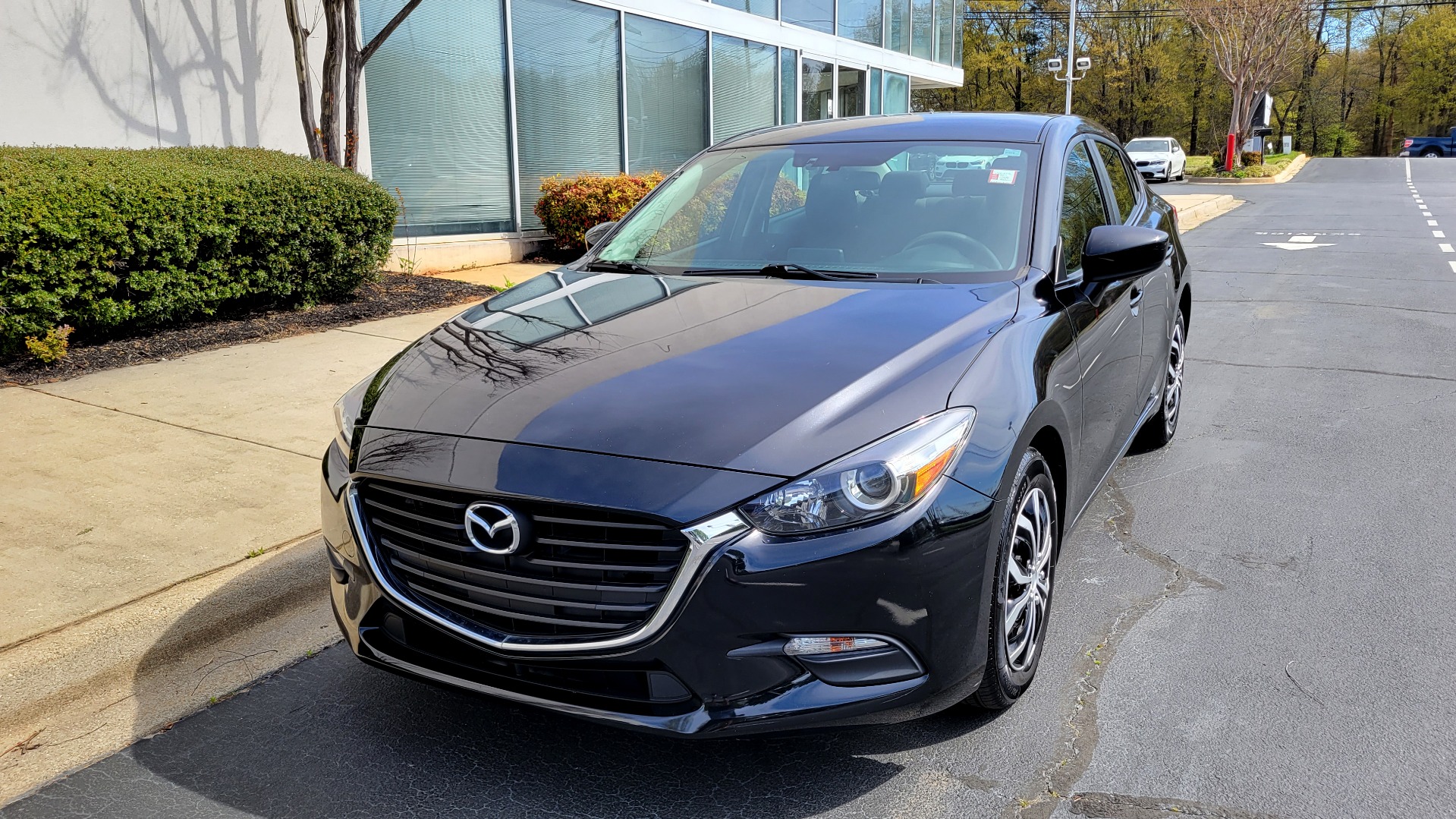 Used 2017 Mazda MAZDA3 SPORT SEDAN / 2.0L I4 / 6-SPD AUTO / AIR COND / REARVIEW for sale Sold at Formula Imports in Charlotte NC 28227 1