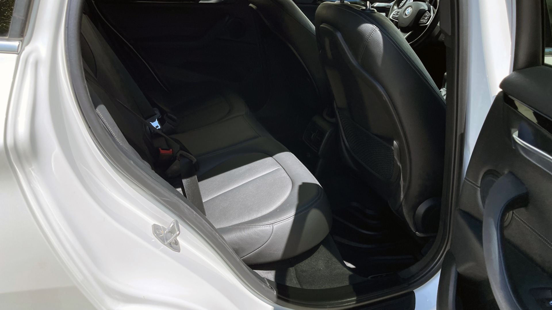 Used 2018 BMW X1 xDrive28i / DAKOTA LEATHER INTERIOR / HEATED STEERING / HEATED SEATS / NAVI for sale $24,999 at Formula Imports in Charlotte NC 28227 42