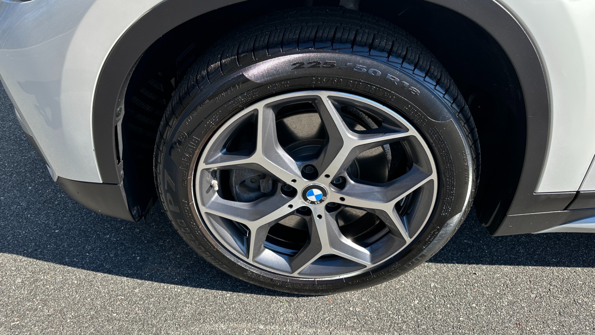 Used 2018 BMW X1 xDrive28i / DAKOTA LEATHER INTERIOR / HEATED STEERING / HEATED SEATS / NAVI for sale $24,999 at Formula Imports in Charlotte NC 28227 61