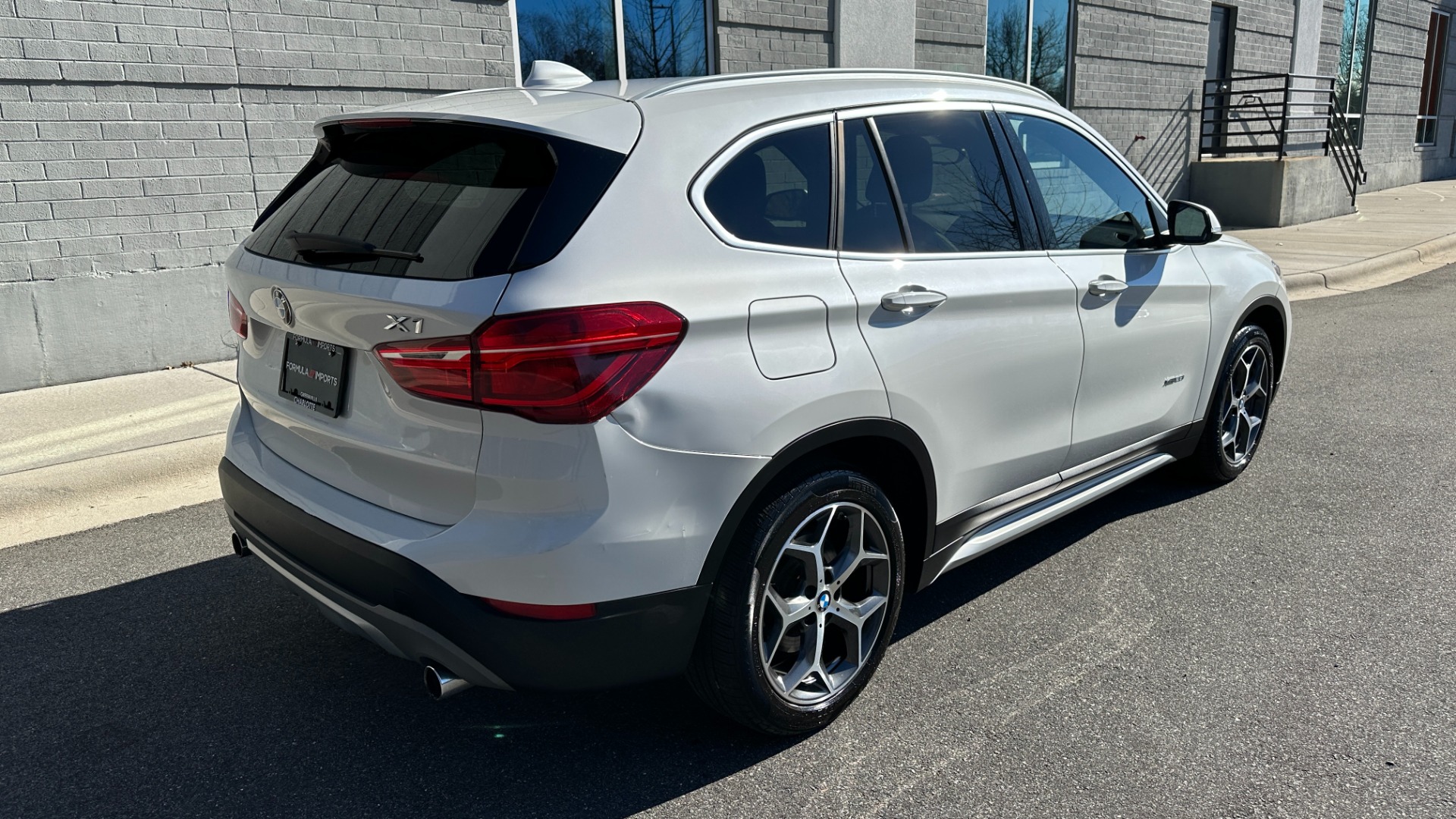 Used 2018 BMW X1 xDrive28i / DAKOTA LEATHER INTERIOR / HEATED STEERING / HEATED SEATS / NAVI for sale $24,999 at Formula Imports in Charlotte NC 28227 7