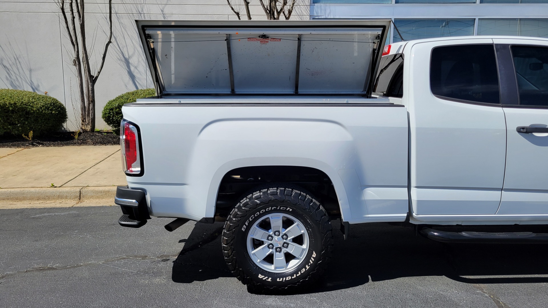 Used 2015 GMC Canyon 2WD SL for sale Sold at Formula Imports in Charlotte NC 28227 12