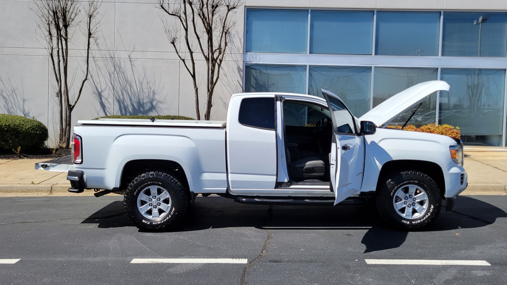 Used 2015 GMC Canyon 2WD SL for sale Sold at Formula Imports in Charlotte NC 28227 13