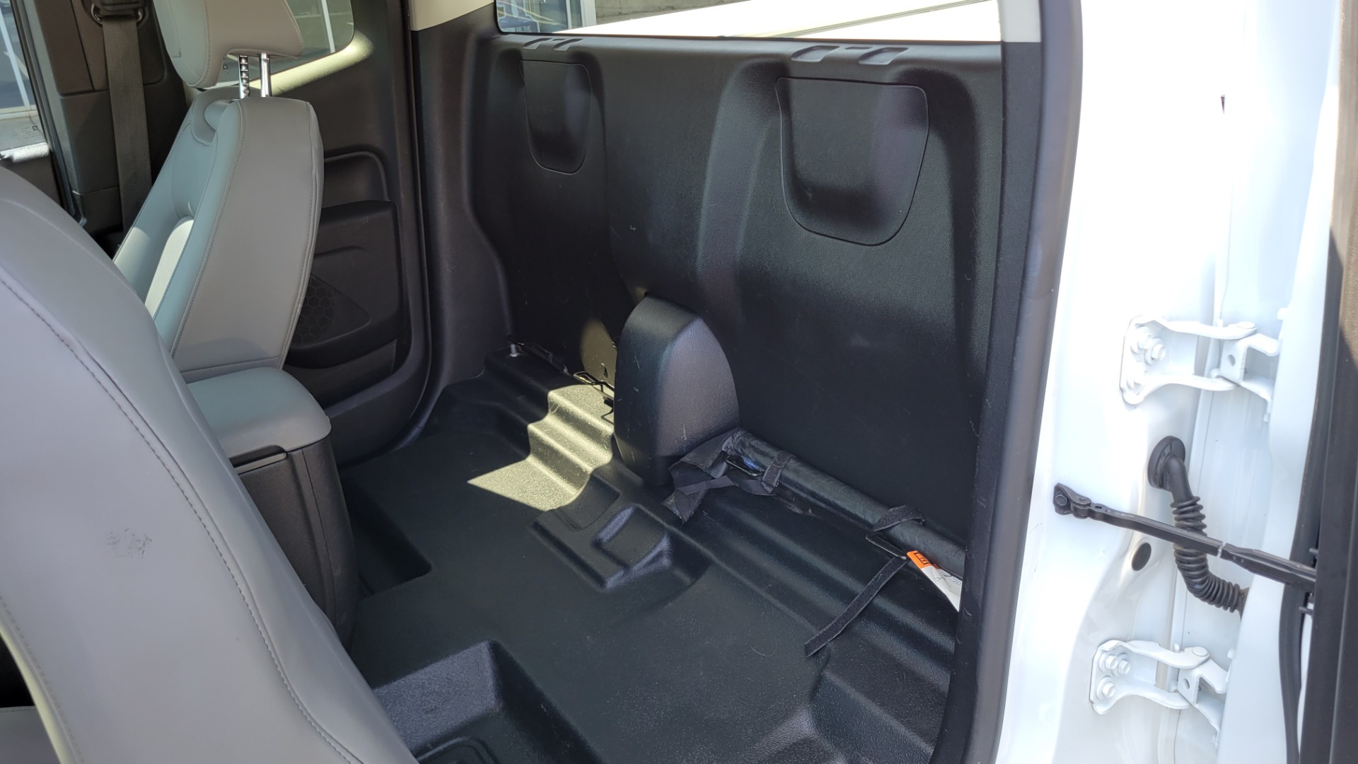 Used 2015 GMC Canyon 2WD SL for sale Sold at Formula Imports in Charlotte NC 28227 48