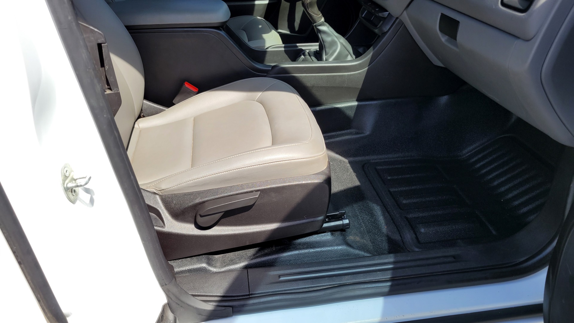 Used 2015 GMC Canyon 2WD SL for sale Sold at Formula Imports in Charlotte NC 28227 56
