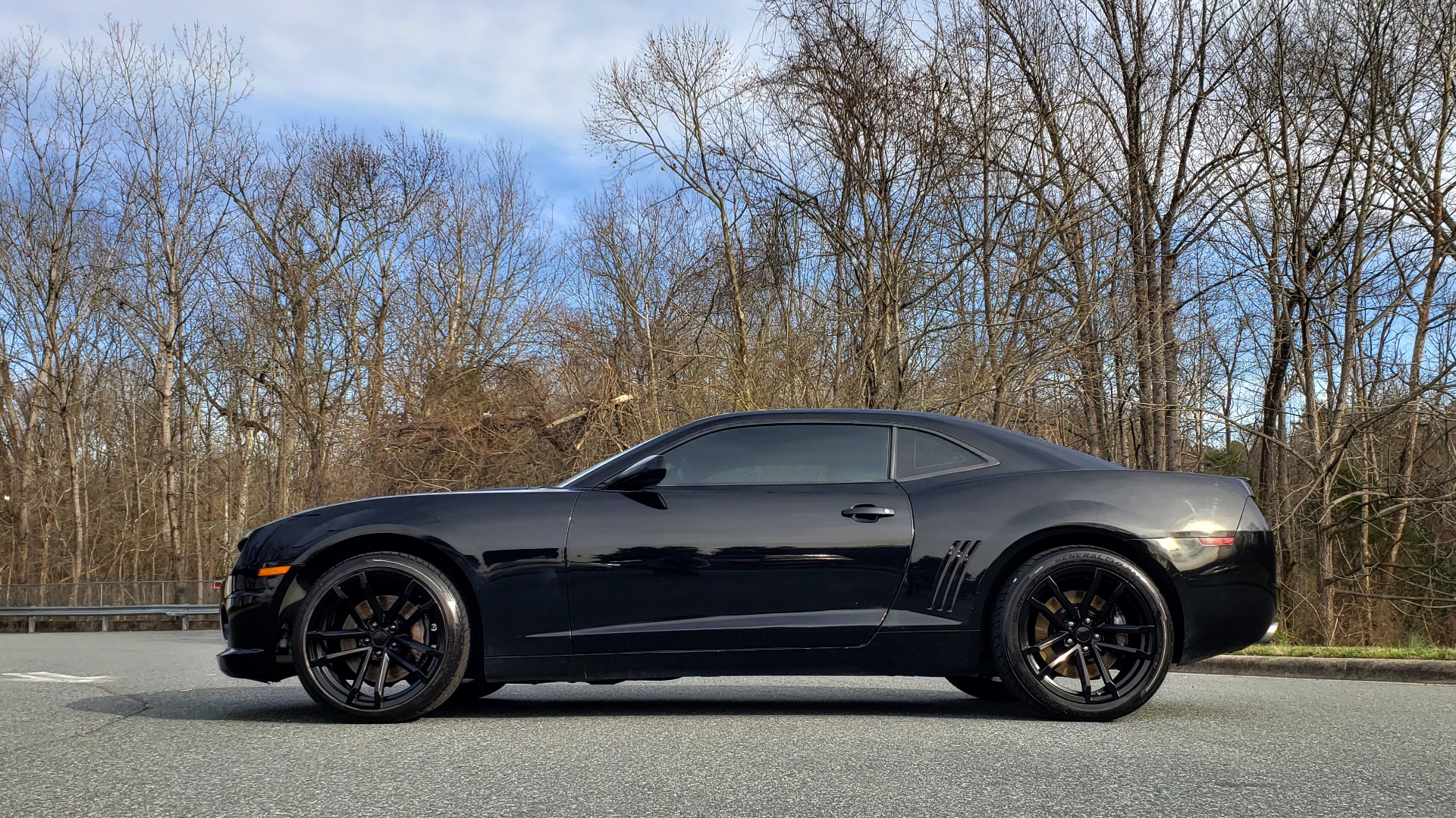 Used 2011 Chevrolet Camaro 2SS / 6.2L V8 / 6-SPEED MANUAL / HEADERS / INTAKE for sale Sold at Formula Imports in Charlotte NC 28227 2