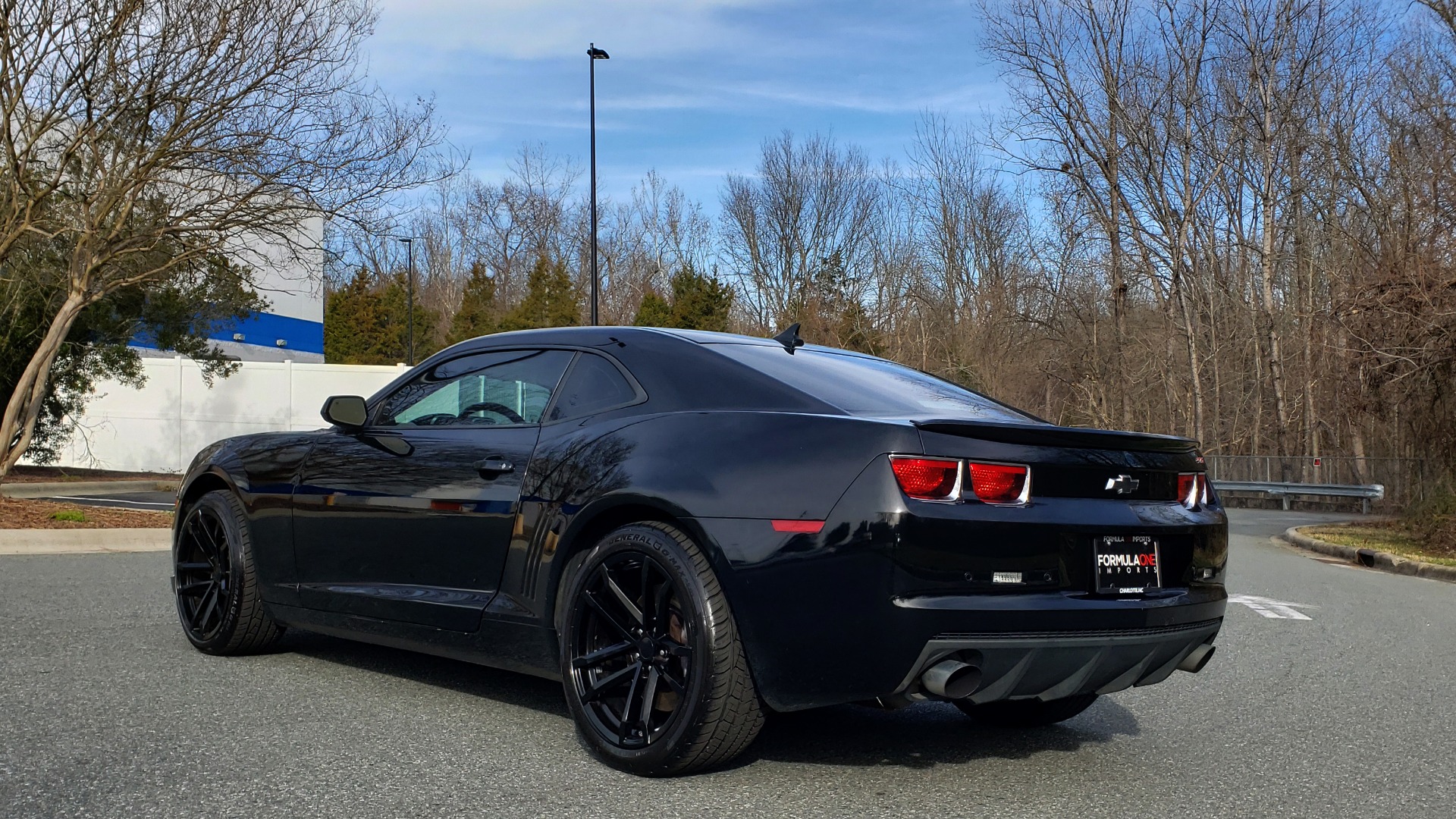 Used 2011 Chevrolet Camaro 2SS / 6.2L V8 / 6-SPEED MANUAL / HEADERS / INTAKE for sale Sold at Formula Imports in Charlotte NC 28227 3
