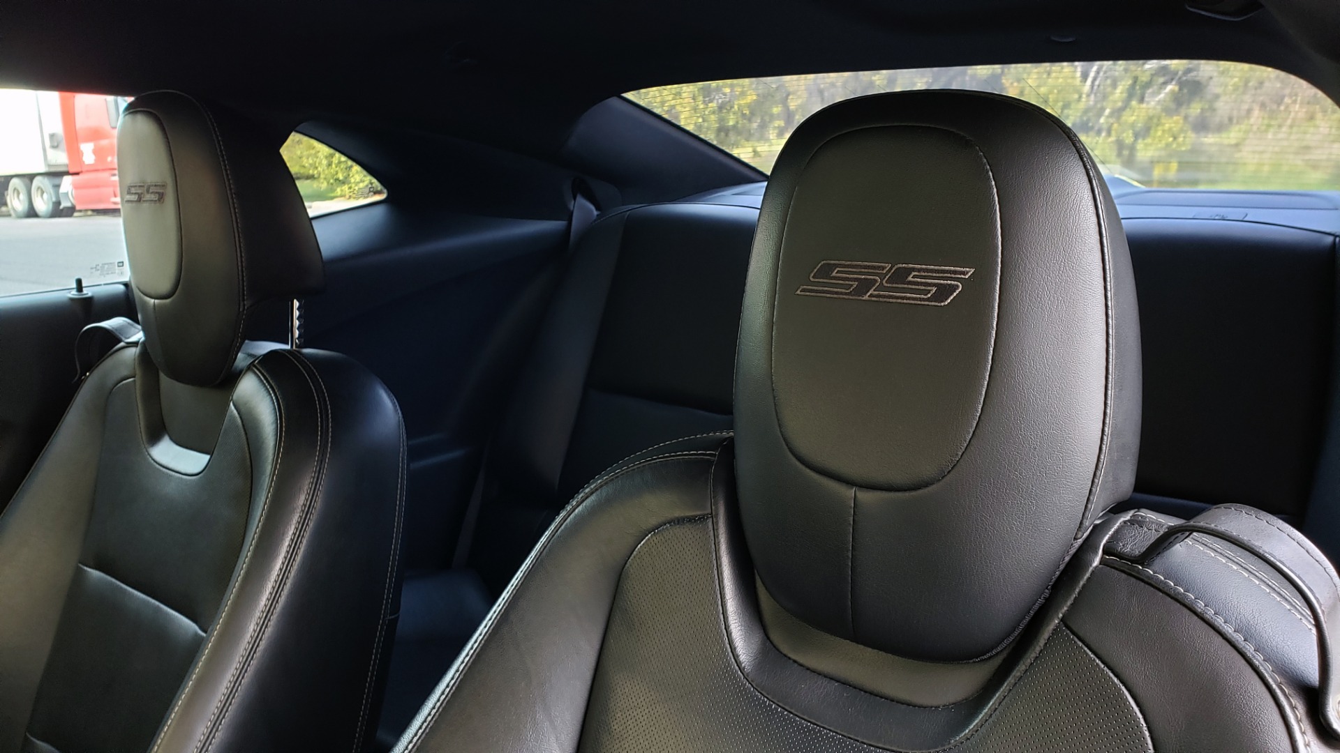 Used 2011 Chevrolet Camaro 2SS / 6.2L V8 / 6-SPEED MANUAL / HEADERS / INTAKE for sale Sold at Formula Imports in Charlotte NC 28227 35