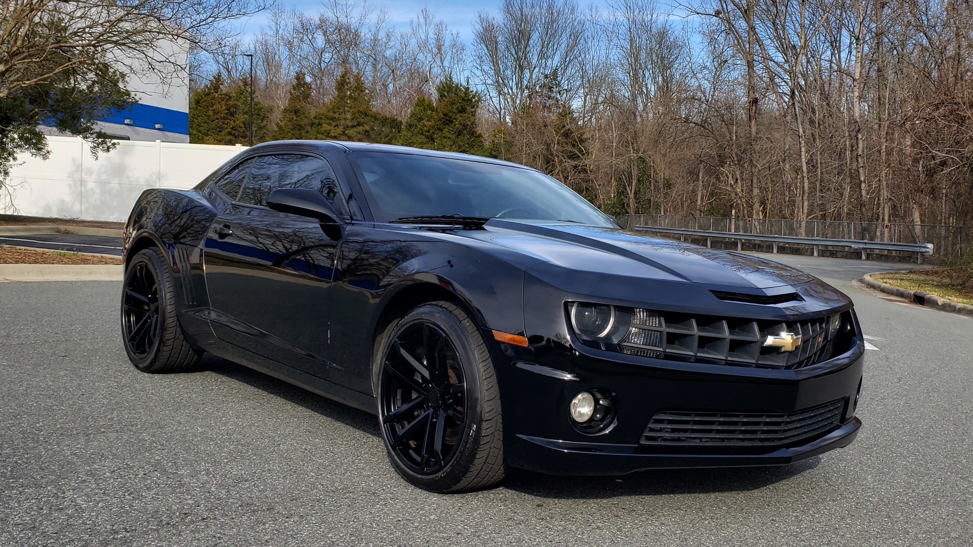 Used 2011 Chevrolet Camaro 2SS / 6.2L V8 / 6-SPEED MANUAL / HEADERS / INTAKE for sale Sold at Formula Imports in Charlotte NC 28227 4