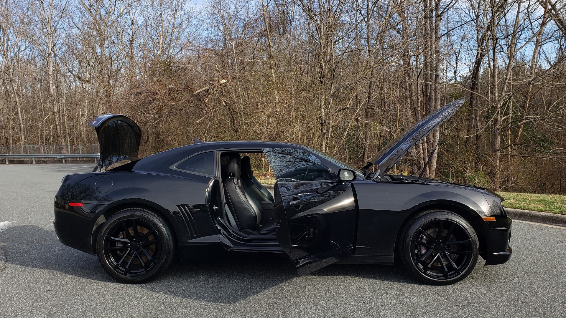 Used 2011 Chevrolet Camaro 2SS / 6.2L V8 / 6-SPEED MANUAL / HEADERS / INTAKE for sale Sold at Formula Imports in Charlotte NC 28227 9
