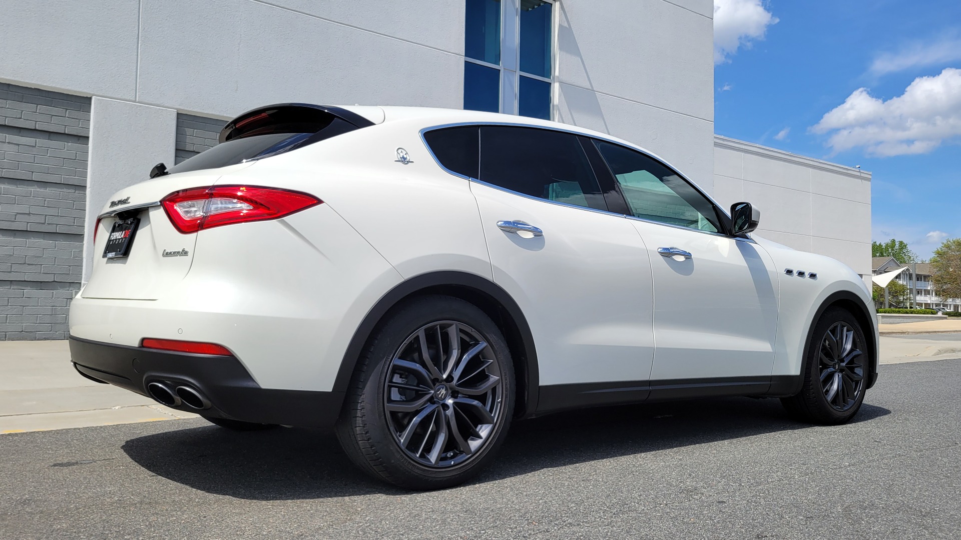 Used 2018 Maserati LEVANTE 3.0L 345HP SUV / 8-SPD / PREMIUM / BSA / NAV / 20IN WHLS / REARVIEW for sale Sold at Formula Imports in Charlotte NC 28227 2