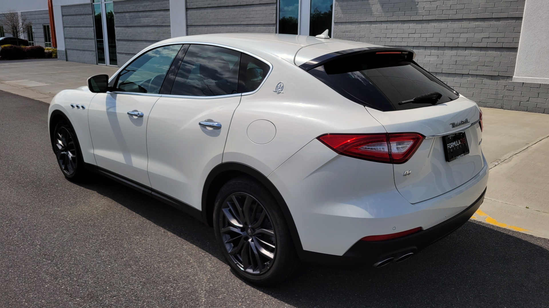Used 2018 Maserati LEVANTE 3.0L 345HP SUV / 8-SPD / PREMIUM / BSA / NAV / 20IN WHLS / REARVIEW for sale $50,495 at Formula Imports in Charlotte NC 28227 6
