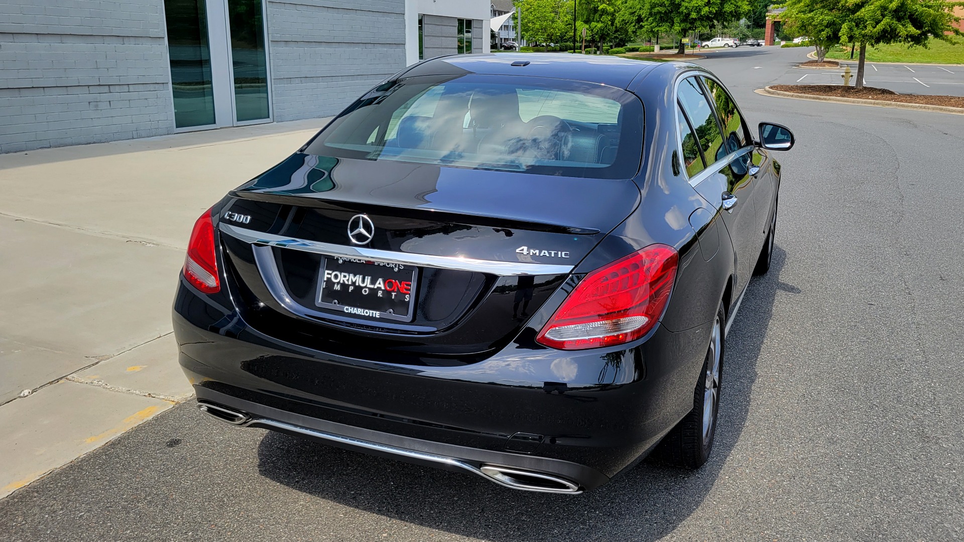 Used 2018 Mercedes-Benz C-CLASS C 300 PREMIUM 2.0L SEDAN / NAV / KEYLESS-GO / BLIND SPOT ASST for sale Sold at Formula Imports in Charlotte NC 28227 6