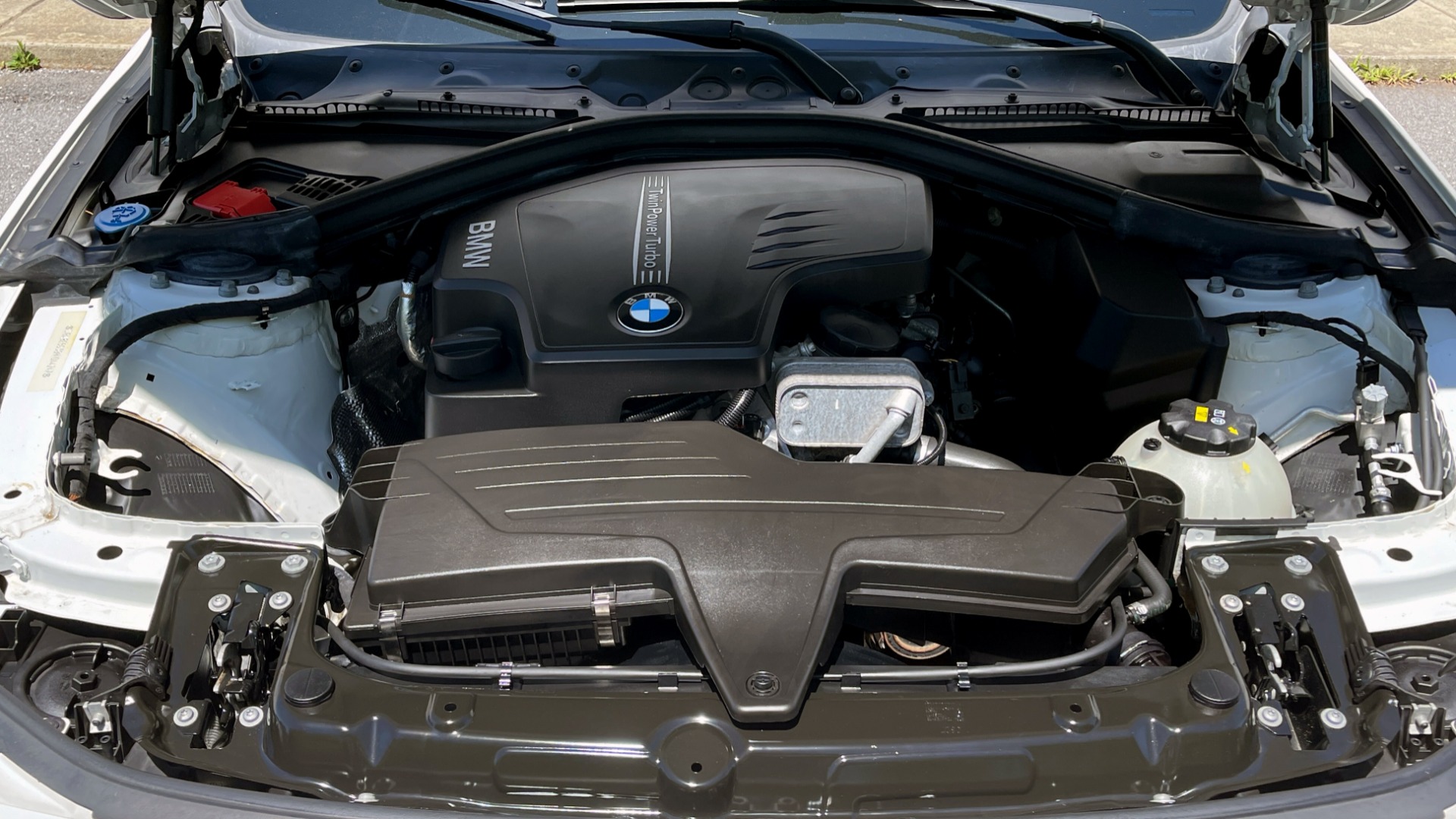Used 2017 BMW 3 SERIES 320I XDRIVE SEDAN / DRVR ASST / SUNROOF / HTD STS / REARVIEW for sale $25,295 at Formula Imports in Charlotte NC 28227 10