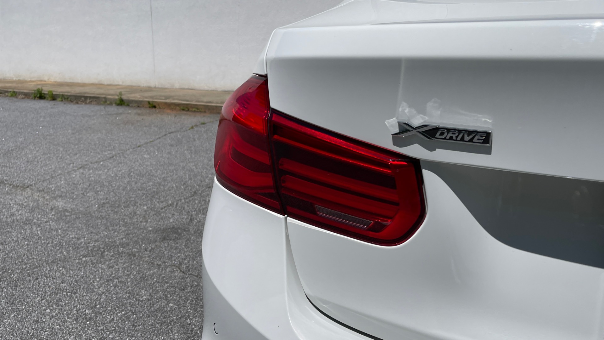 Used 2017 BMW 3 SERIES 320I XDRIVE SEDAN / DRVR ASST / SUNROOF / HTD STS / REARVIEW for sale Sold at Formula Imports in Charlotte NC 28227 16