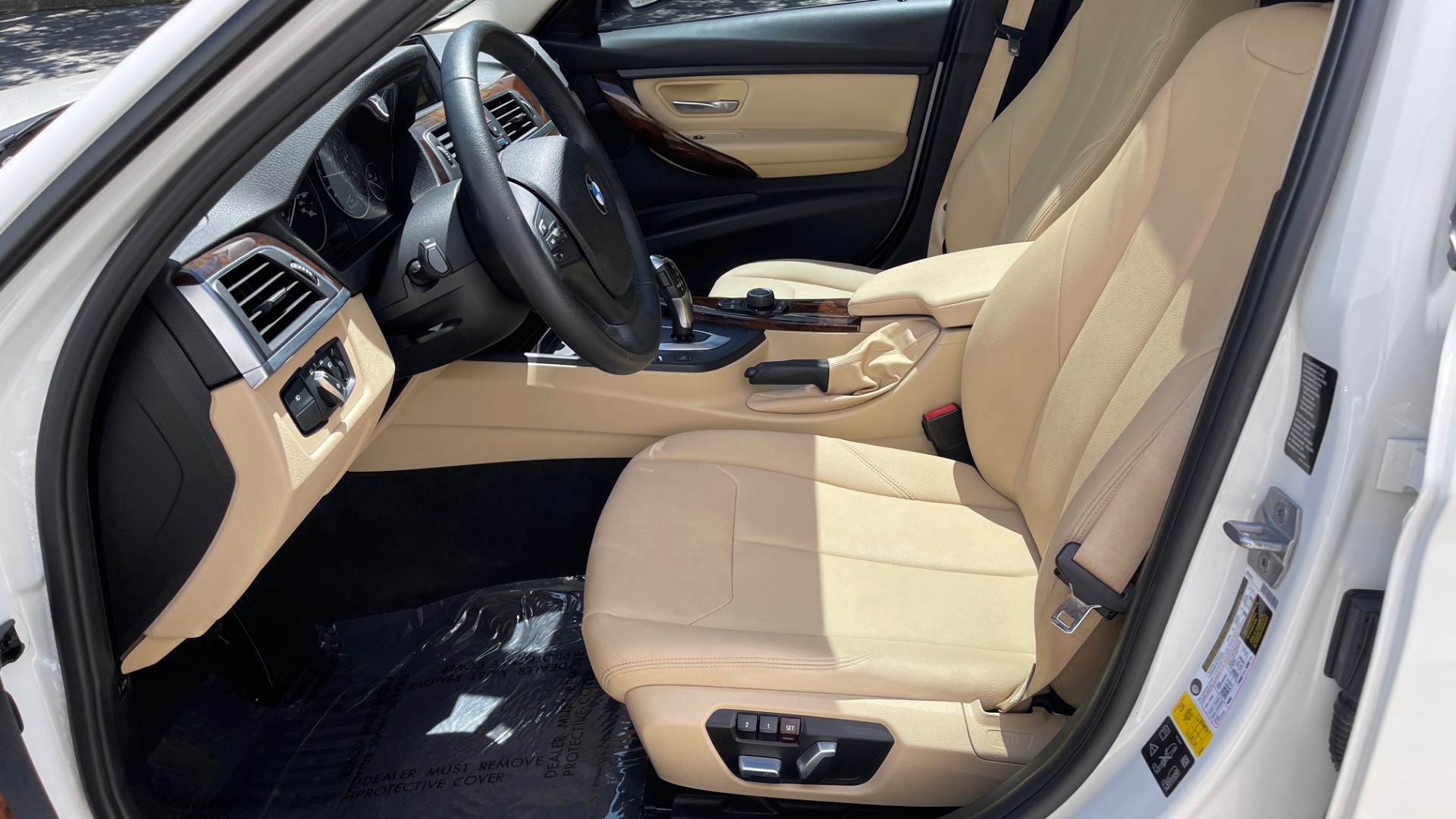 Used 2017 BMW 3 SERIES 320I XDRIVE SEDAN / DRVR ASST / SUNROOF / HTD STS / REARVIEW for sale Sold at Formula Imports in Charlotte NC 28227 21
